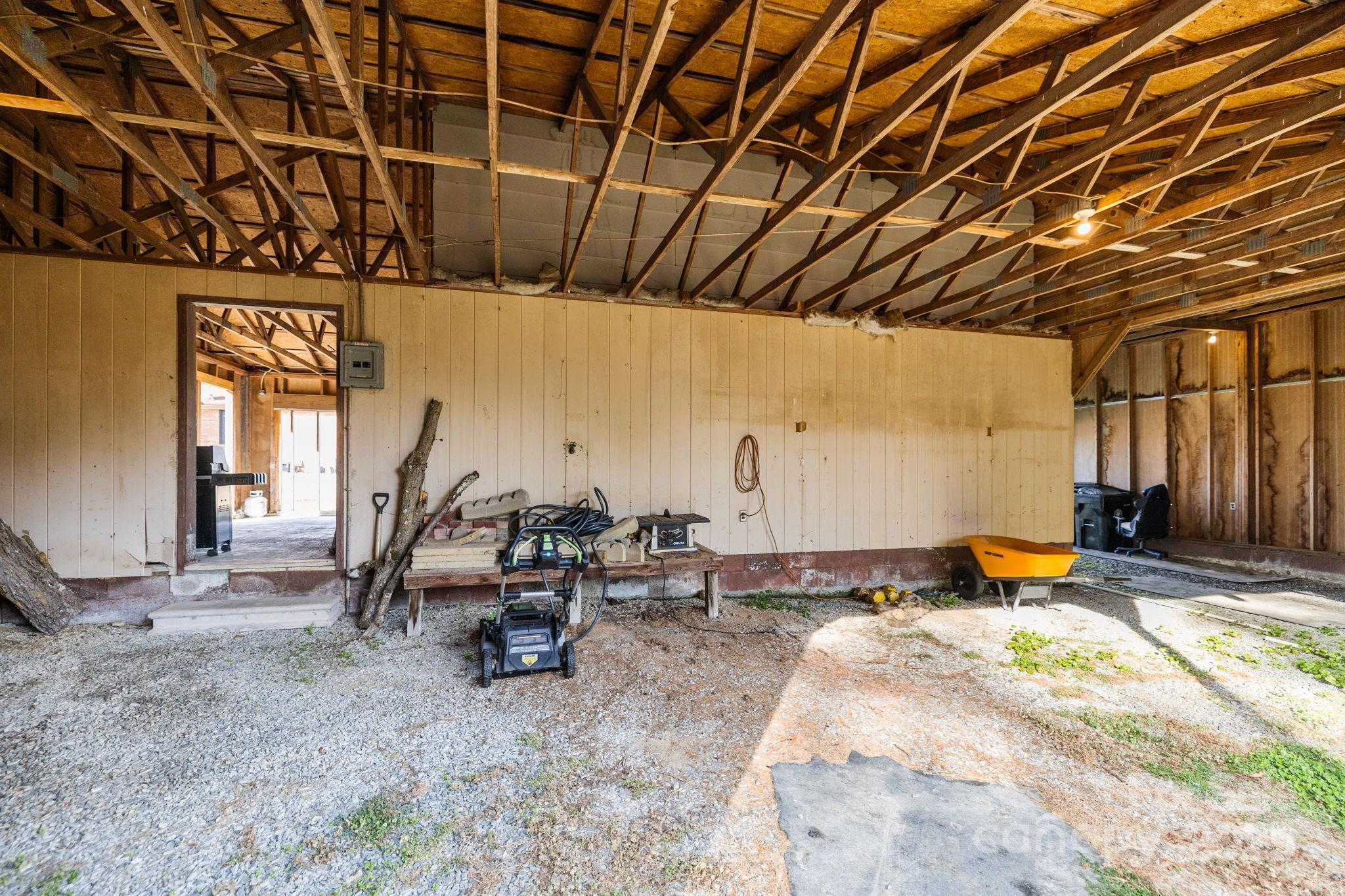 1422 Old Peachland Road