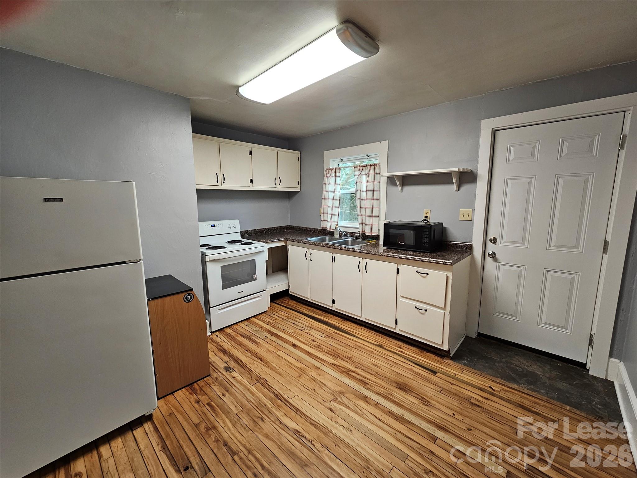 1130 Camden Avenue Unit: B
