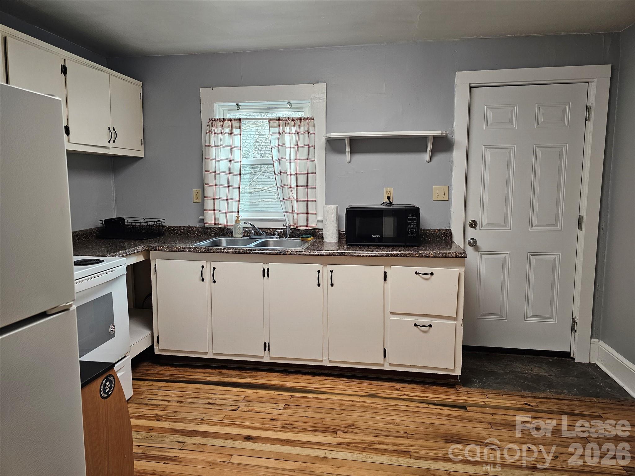 1130 Camden Avenue Unit: B