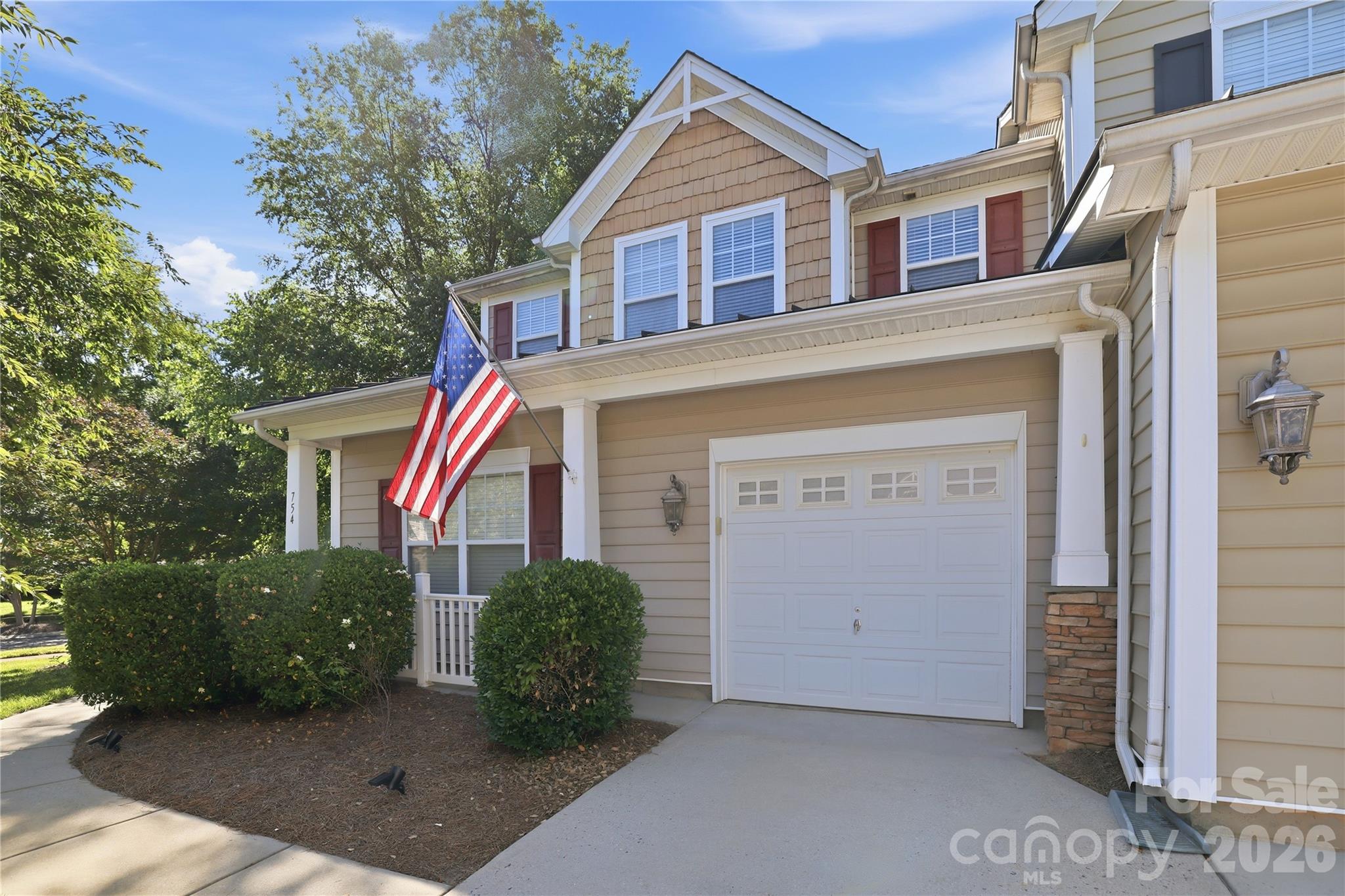 754 Winding Way