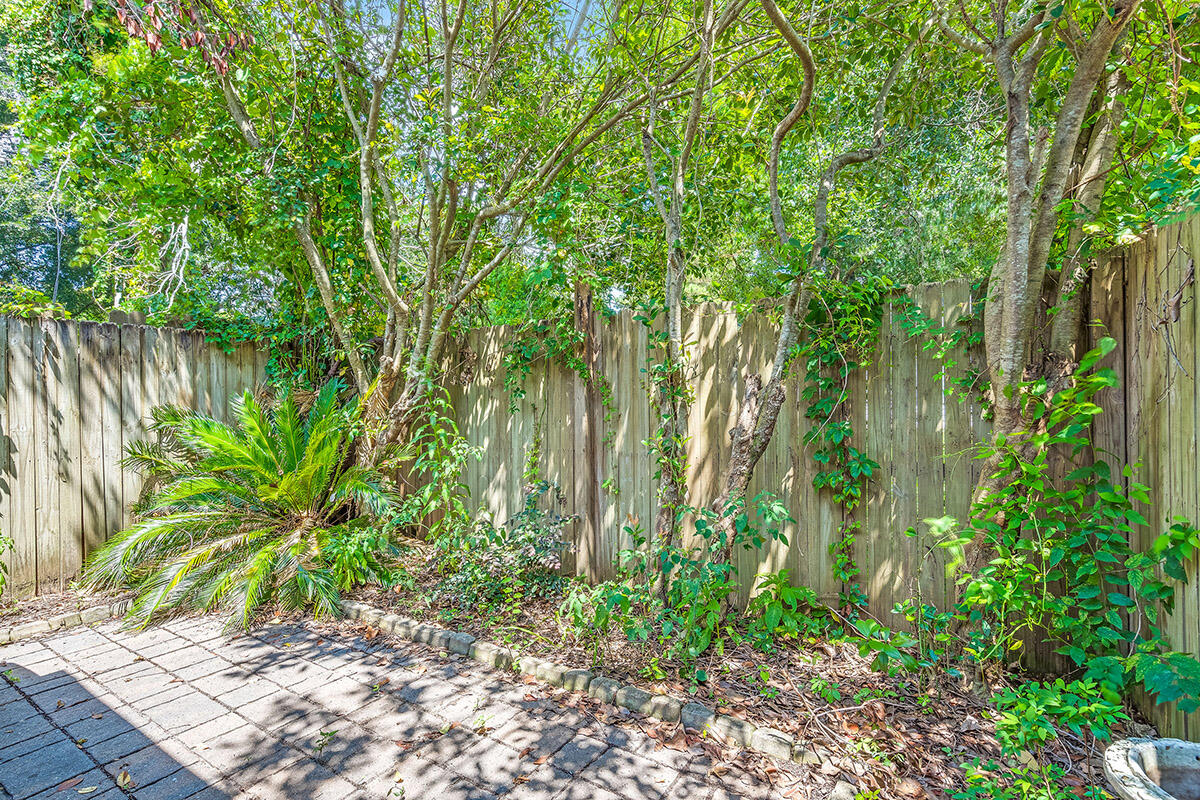 1004 Monticello Dr # A Unit: 2-A