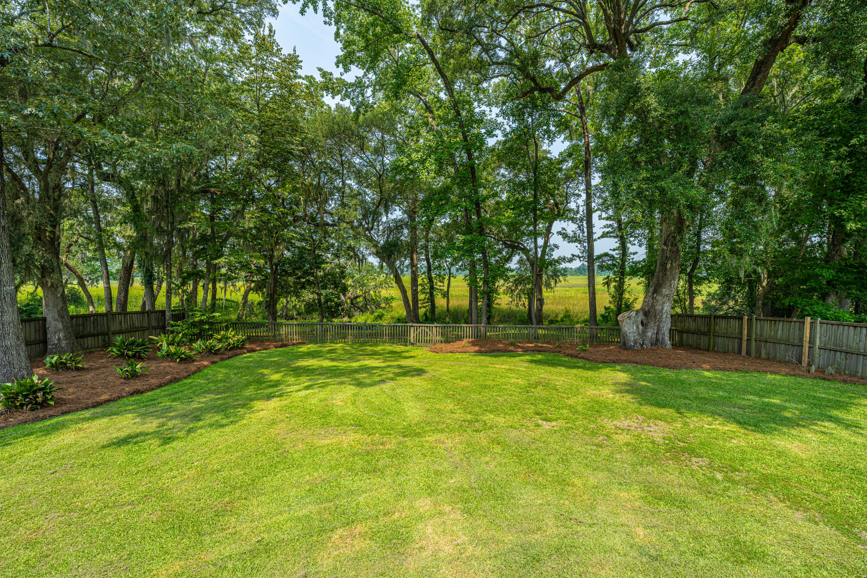 5489 Clearview Drive