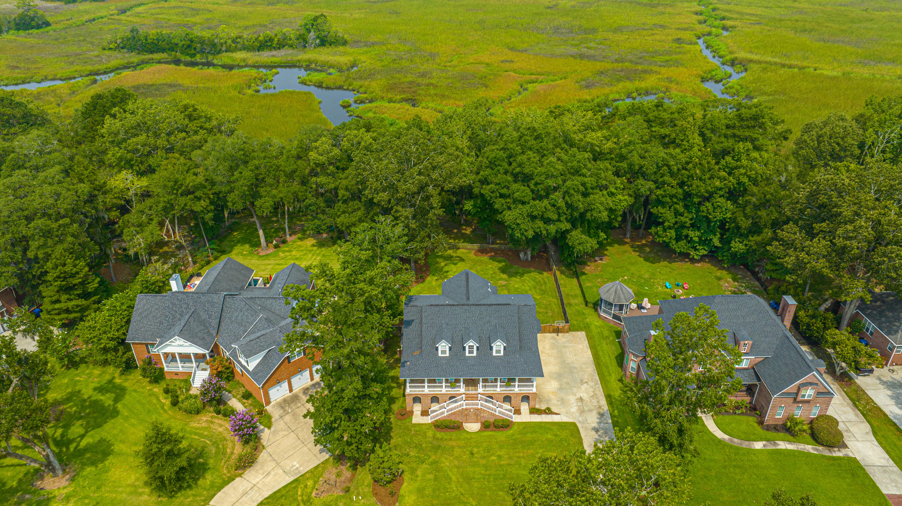 5489 Clearview Drive