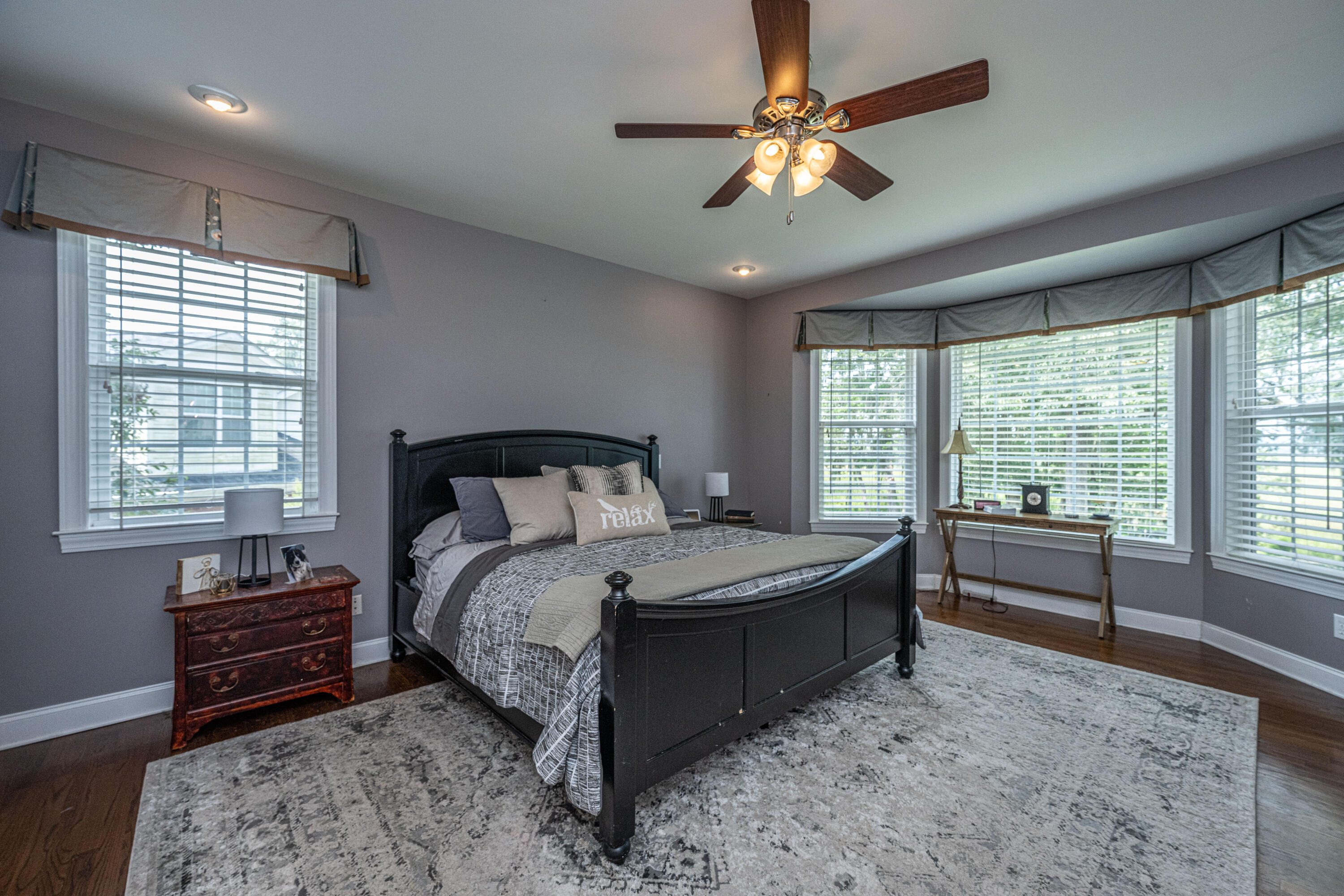 5489 Clearview Drive