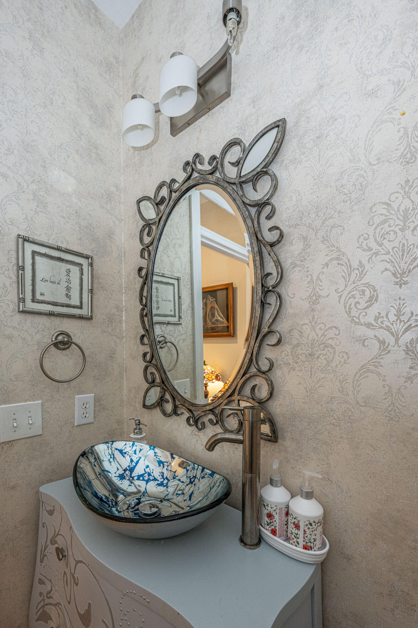 5489 Clearview Drive