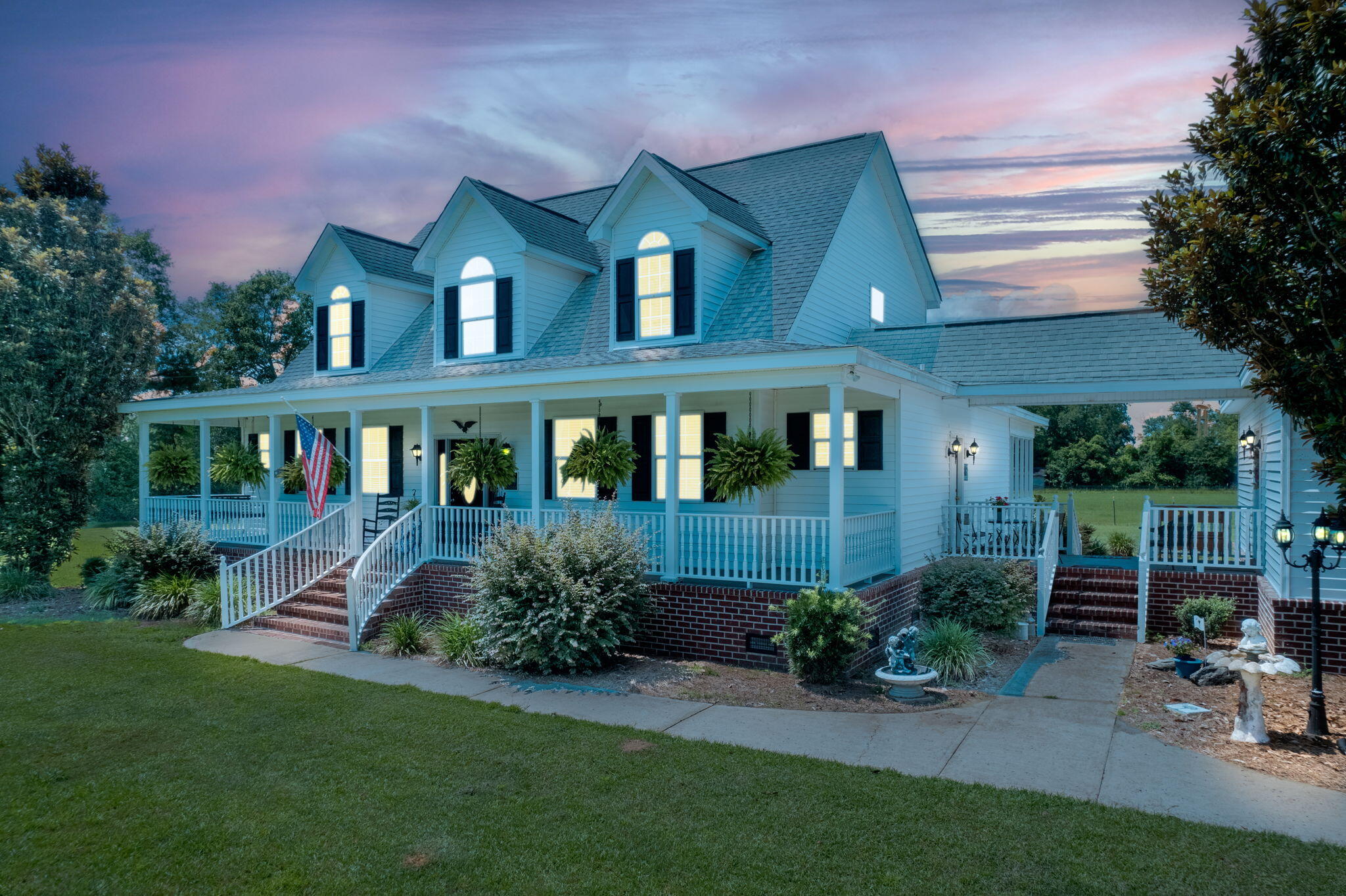 889 N Highway 15