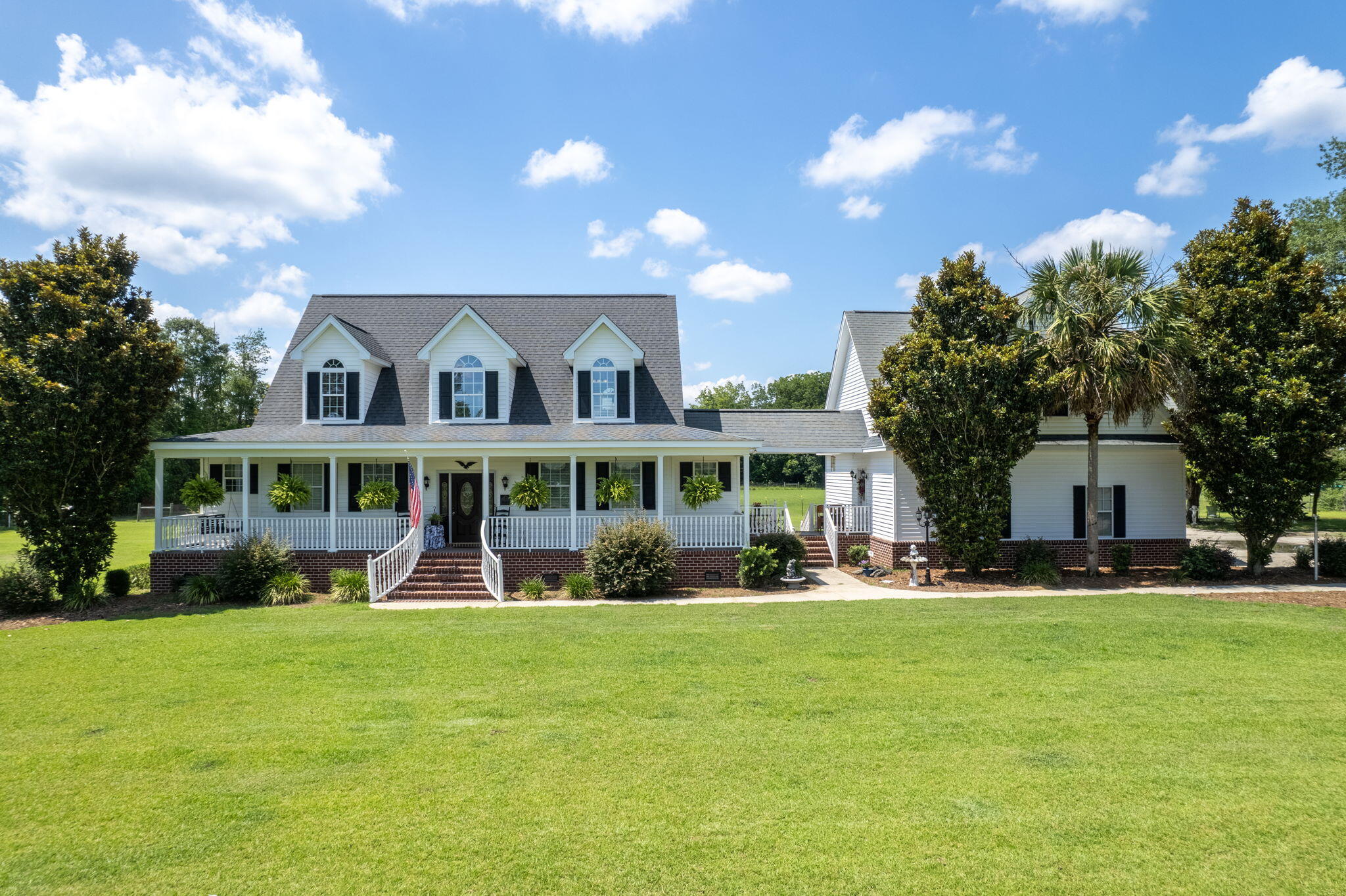889 N Highway 15