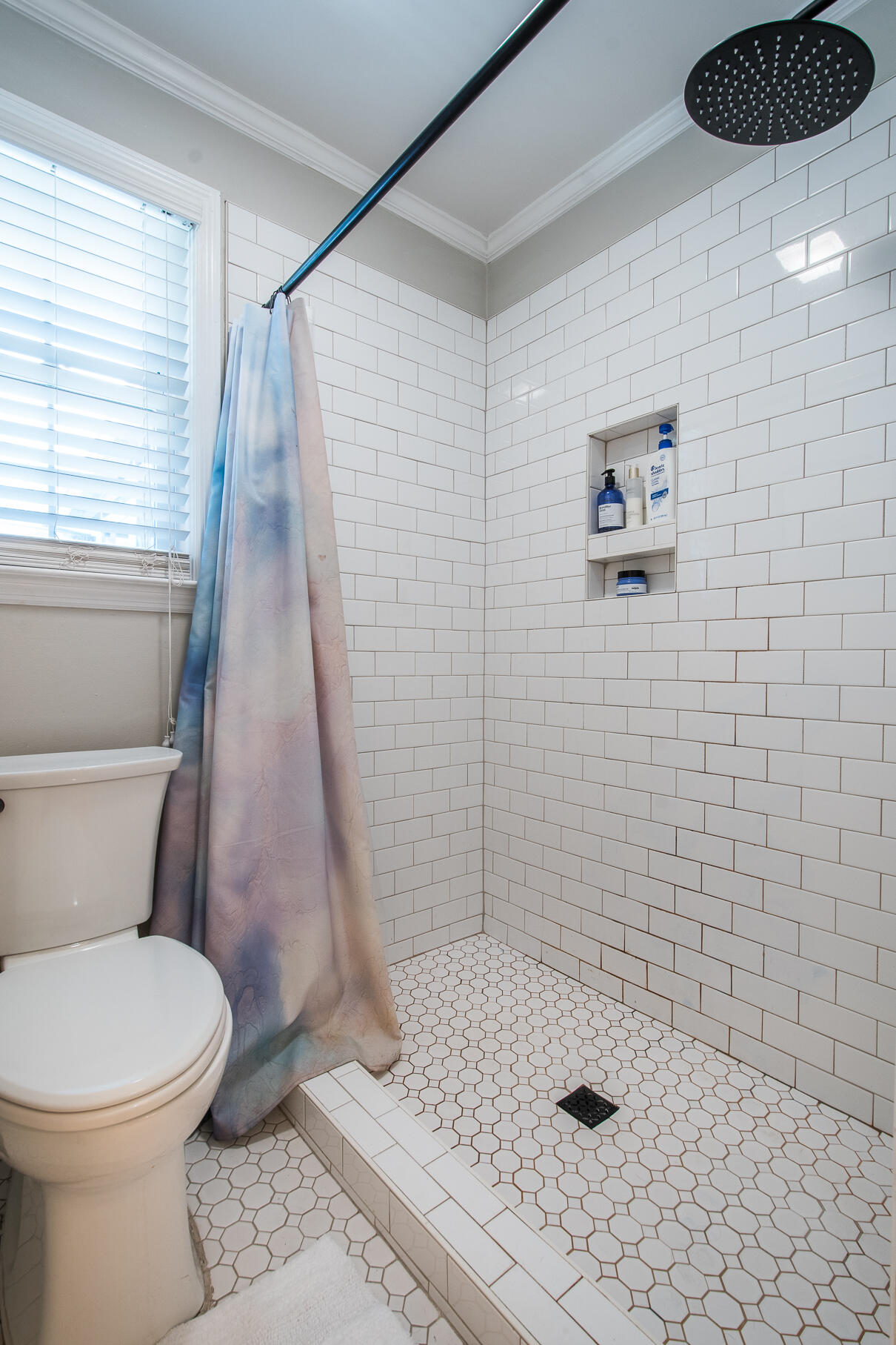 1426 Manor Boulevard