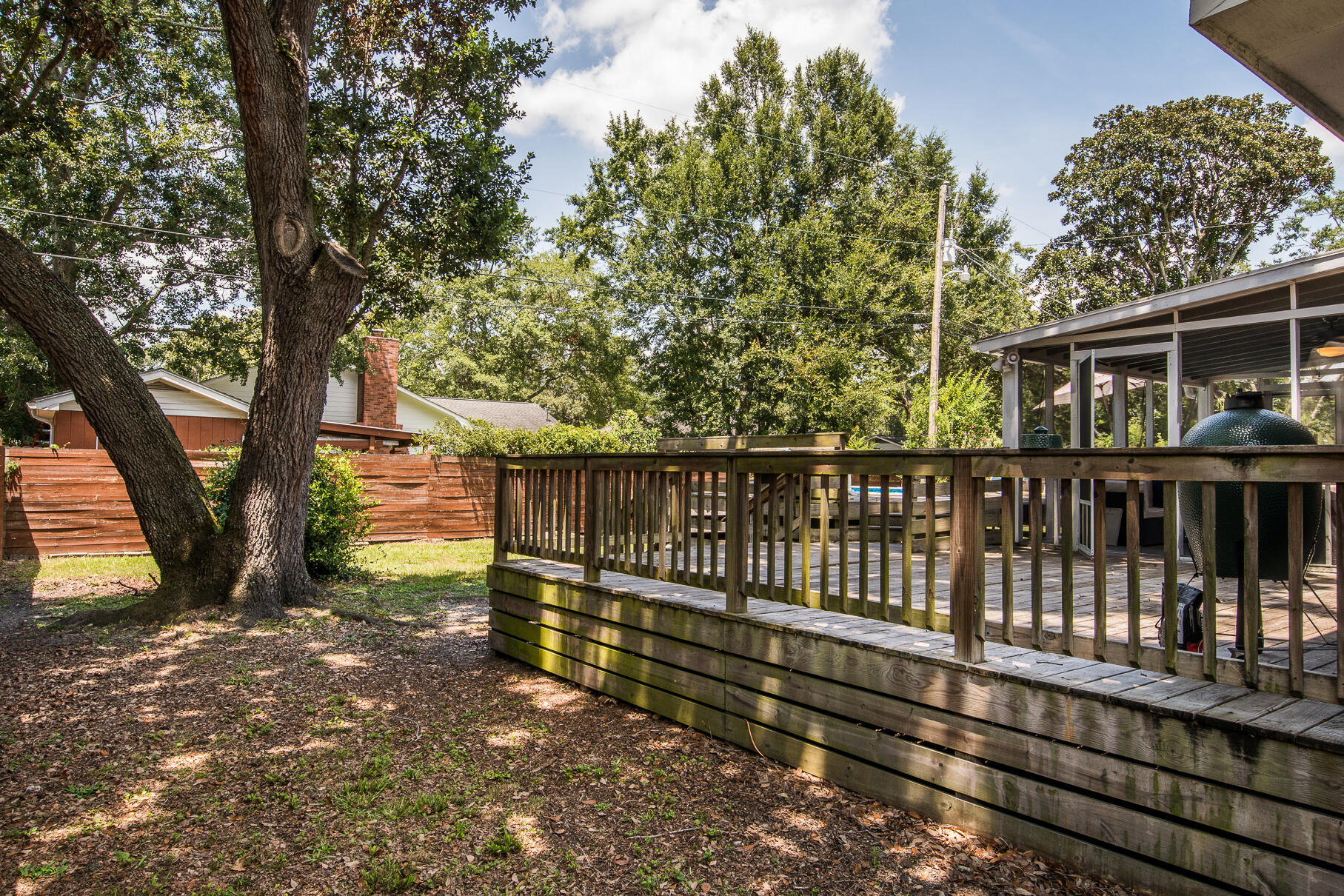 1426 Manor Boulevard