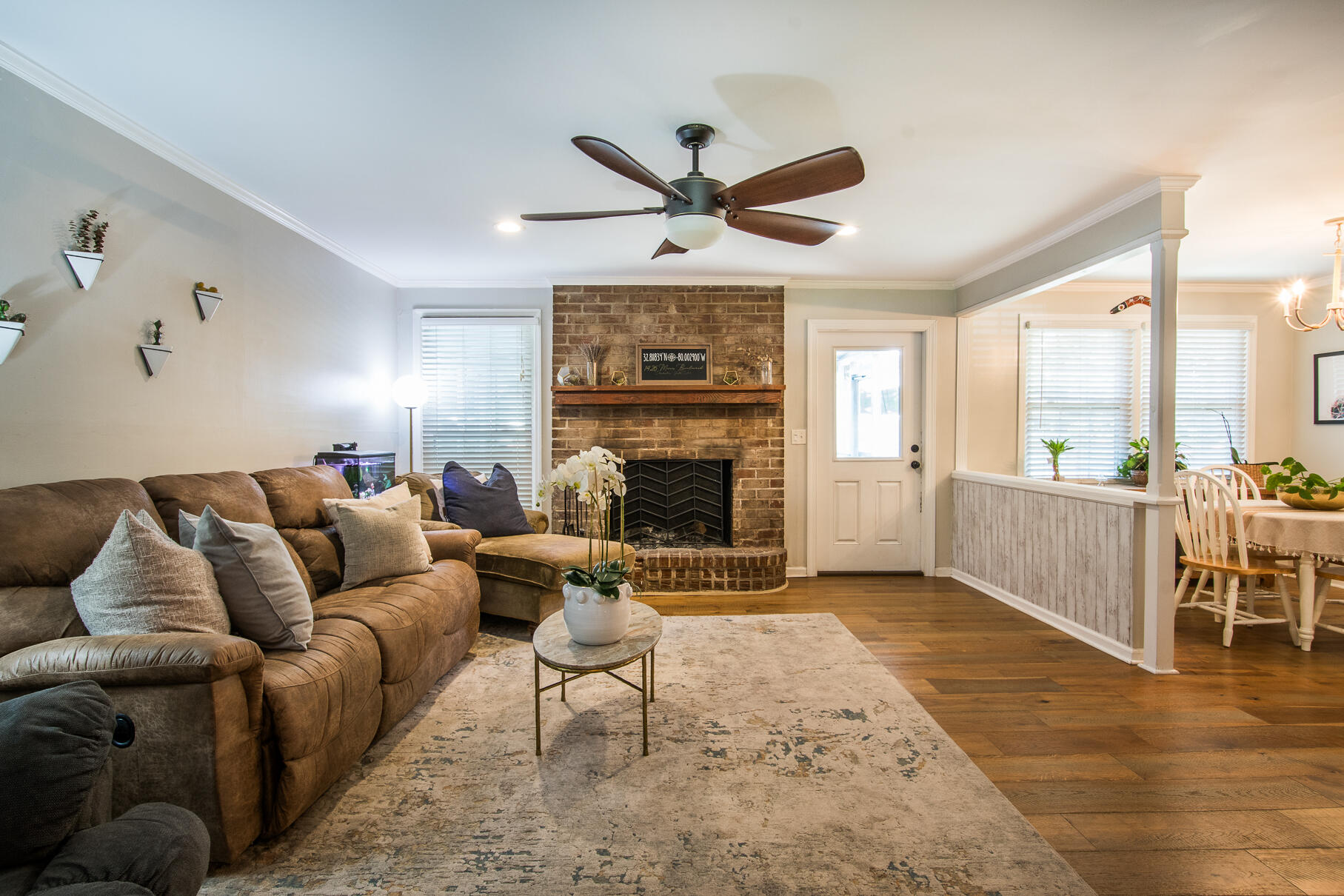 1426 Manor Boulevard