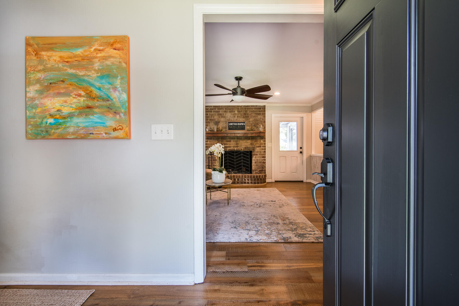 1426 Manor Boulevard