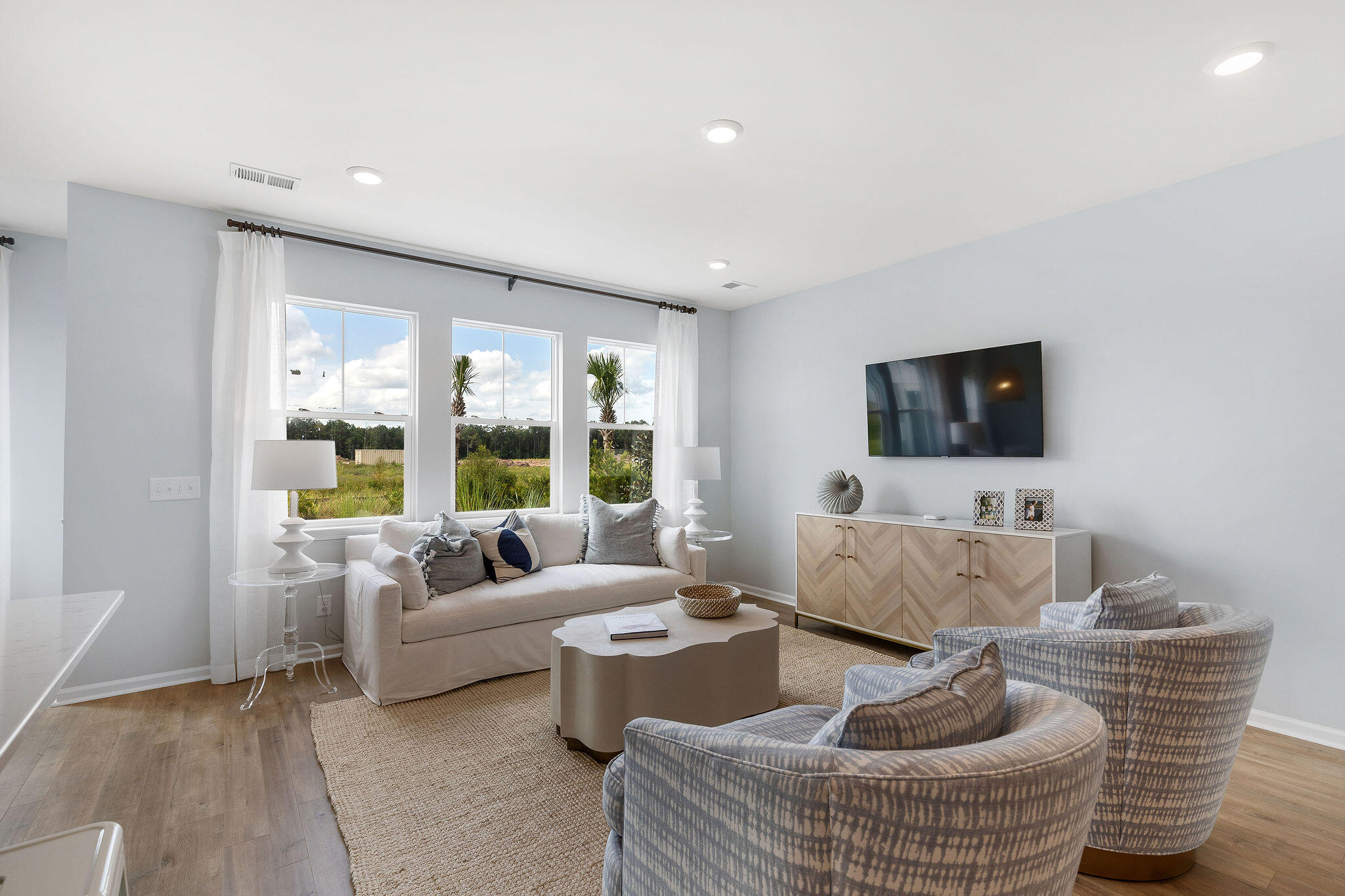 2102 Longhorn Lane
