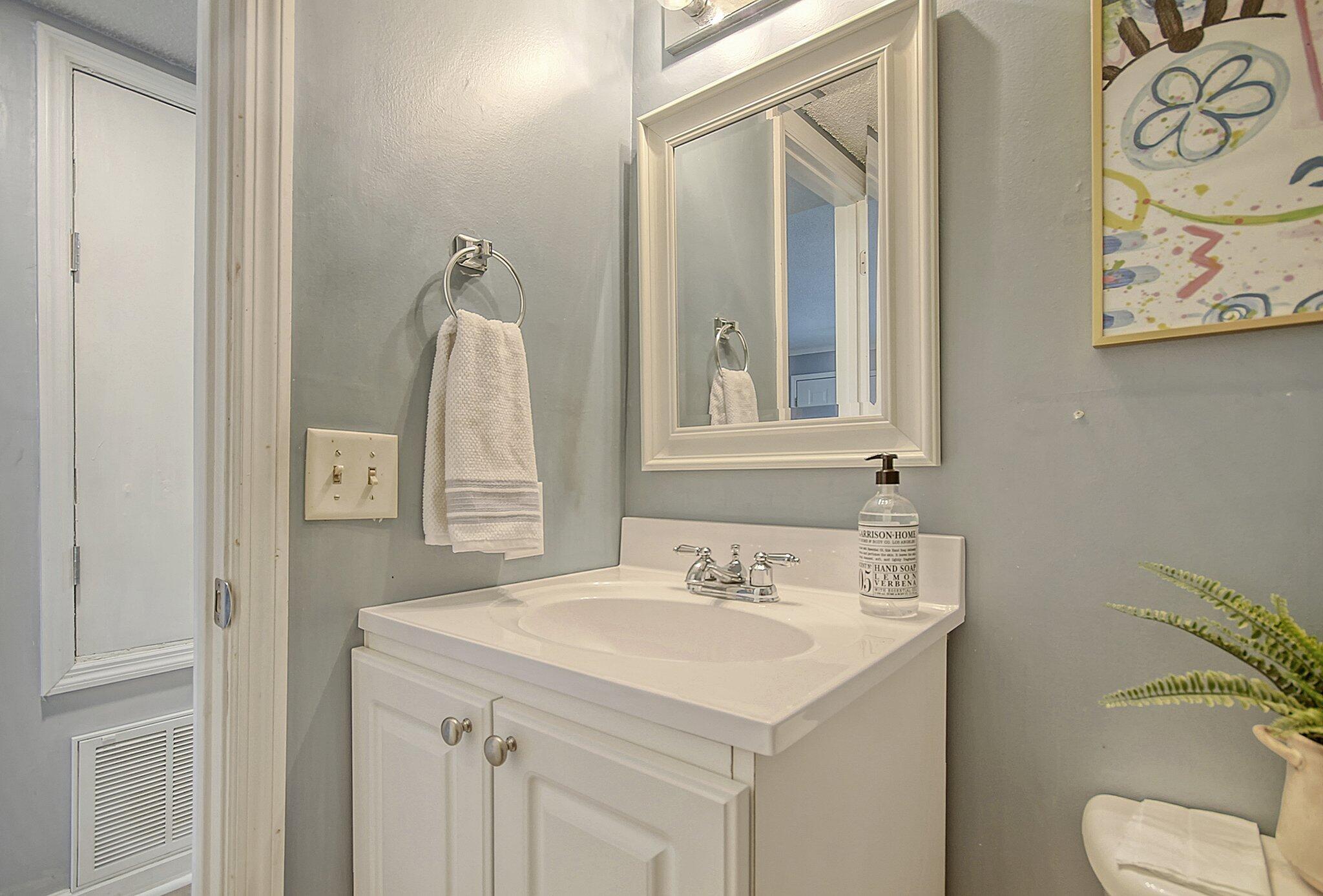 1721 Boone Hall Drive # 1 Unit: J-1