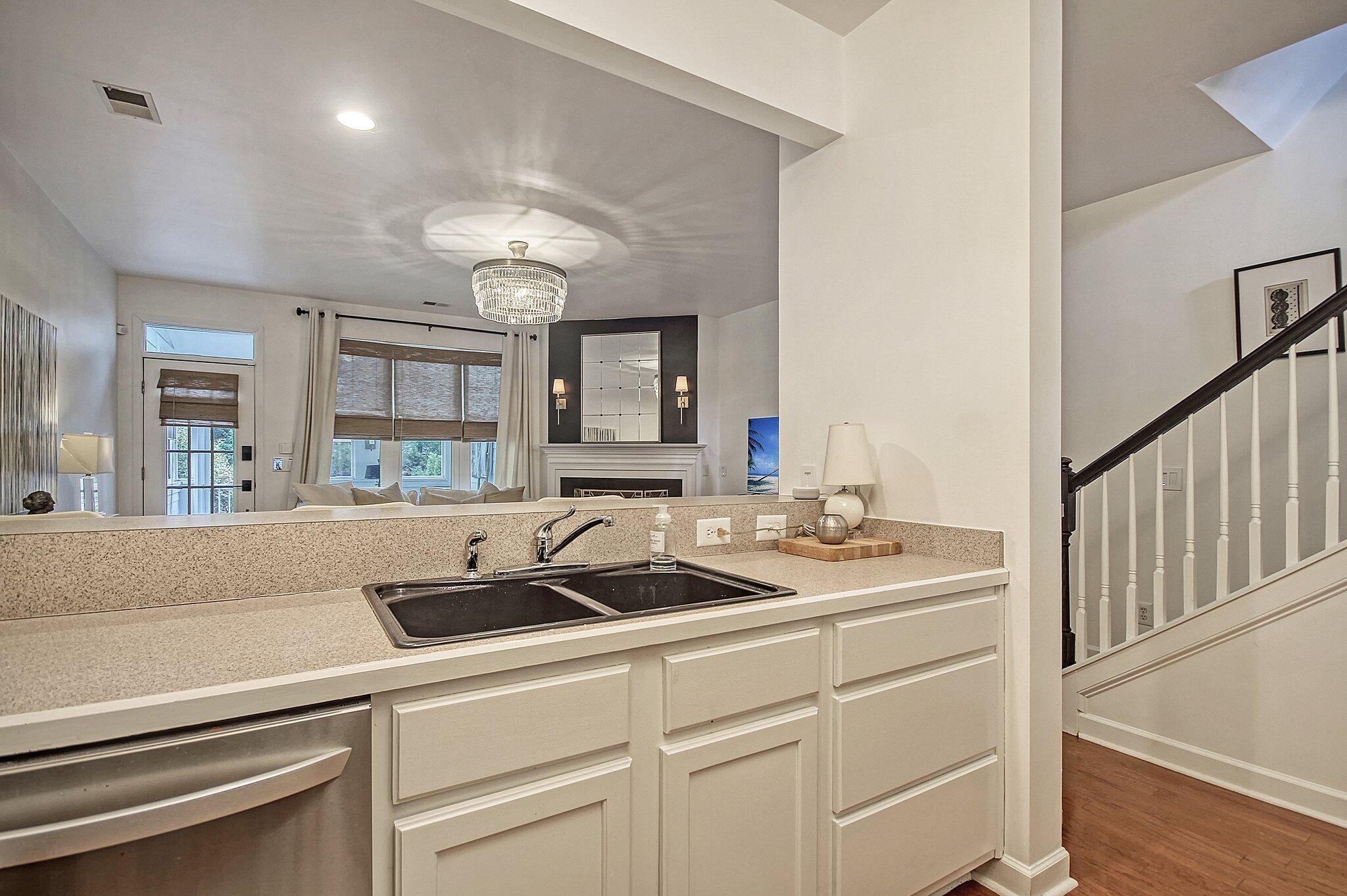 3376 Billings Street