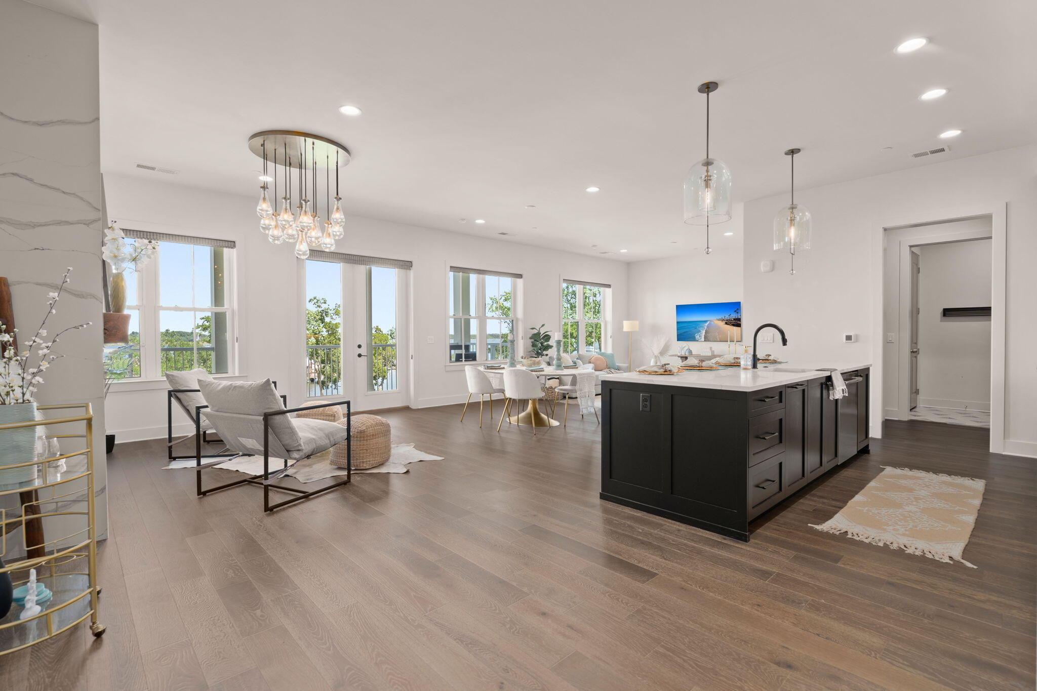 600 Waterman Street # 732