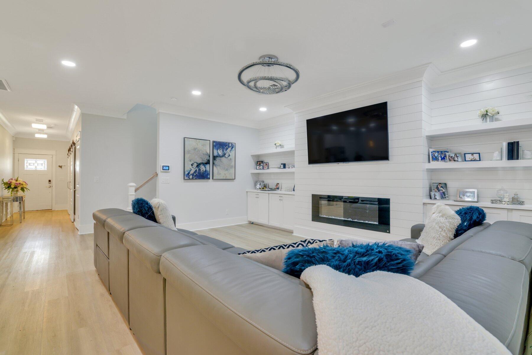 104 N Gateshead Xing