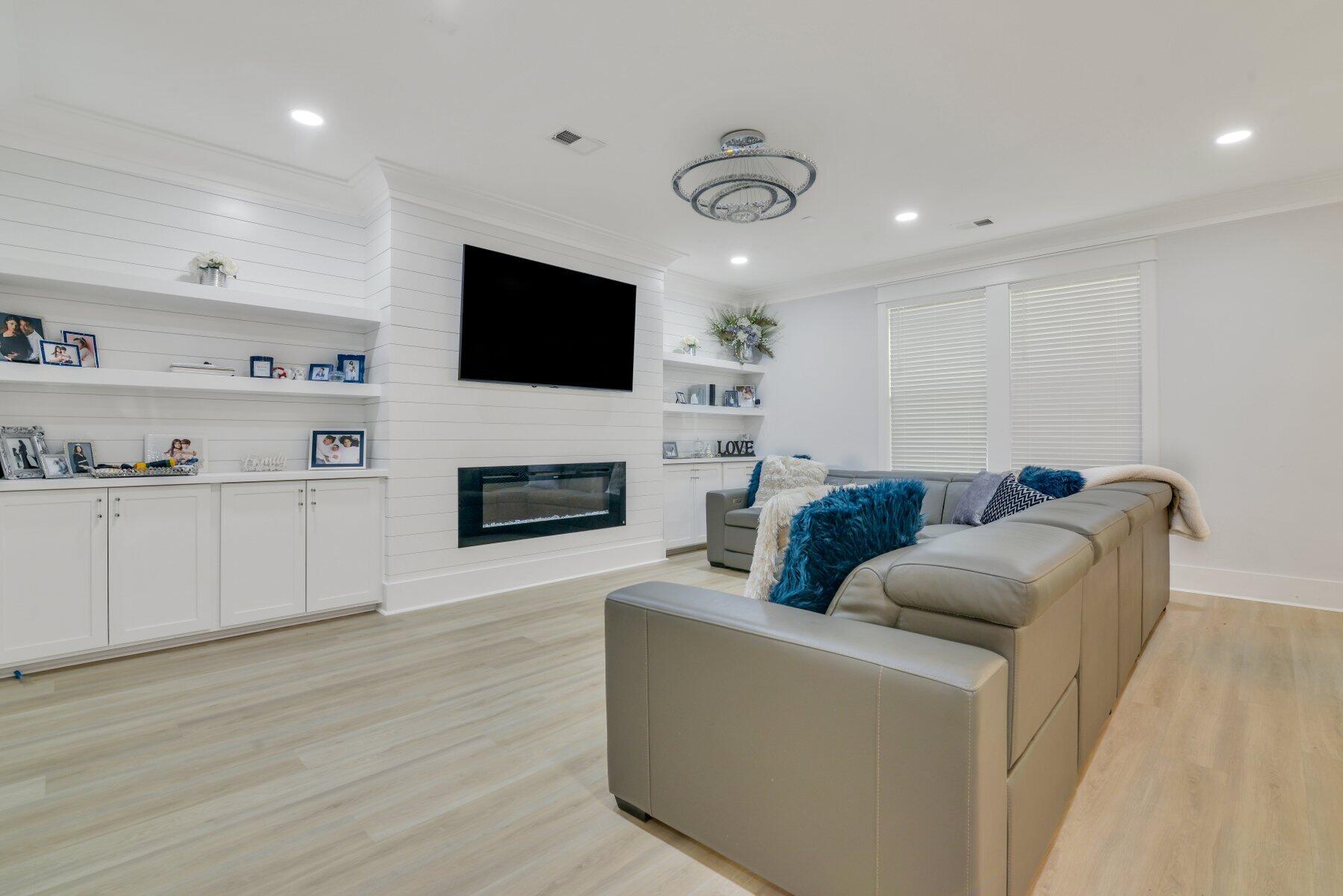 104 N Gateshead Xing