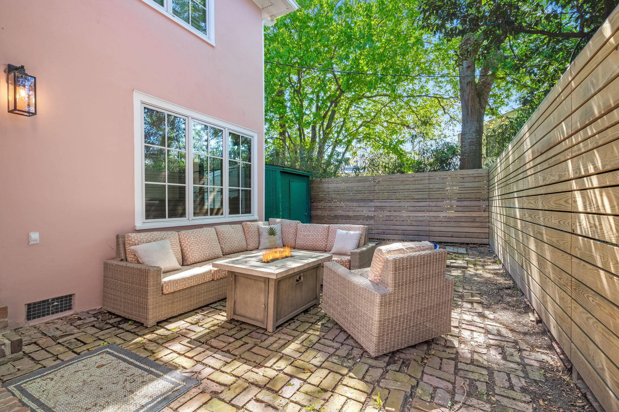 5 Bennett 5 1/2 Street