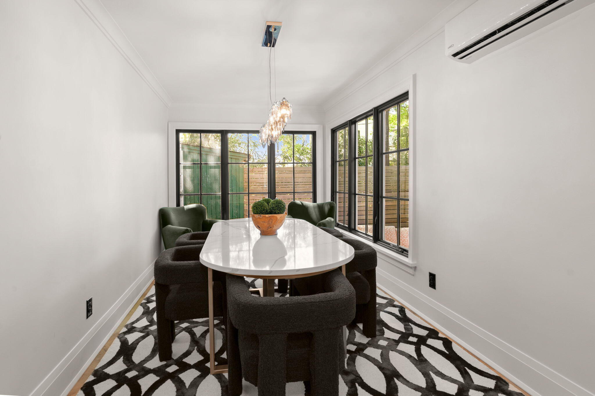 5 Bennett 5 1/2 Street