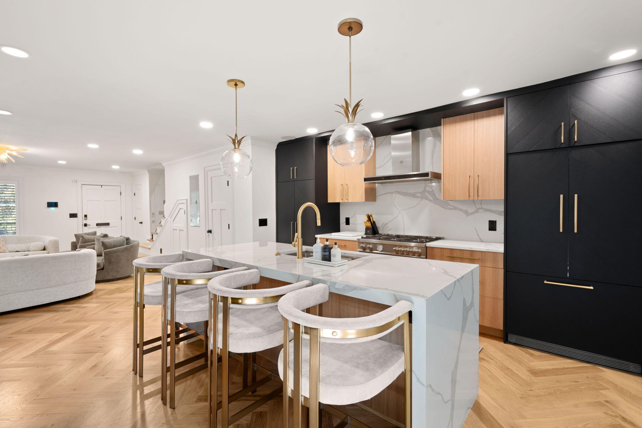 5 Bennett 5 1/2 Street