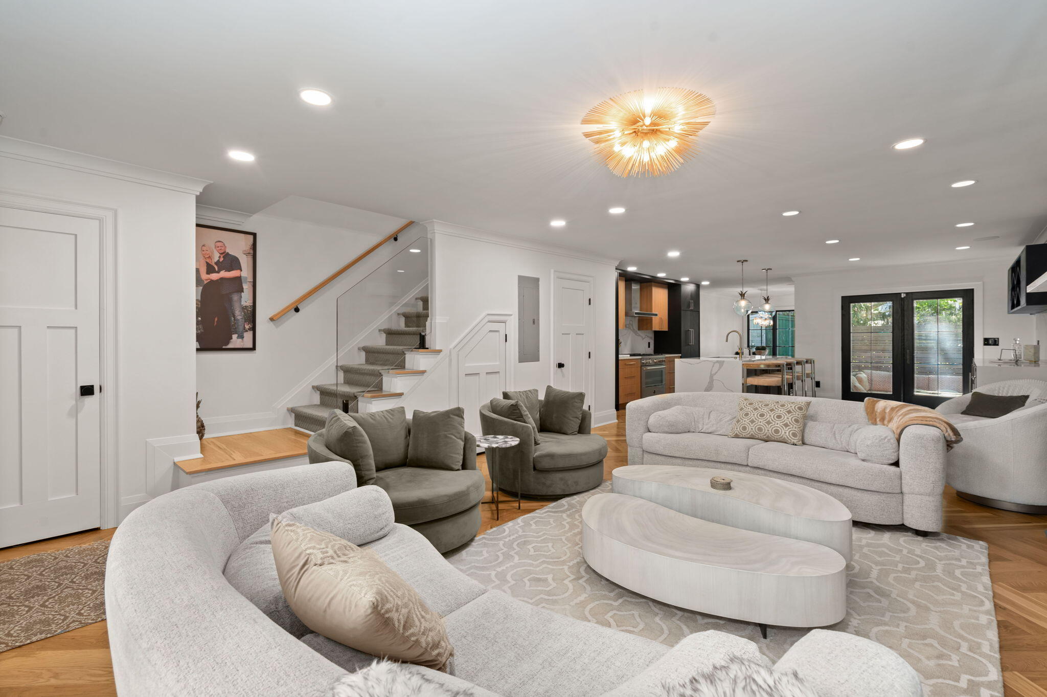 5 Bennett 5 1/2 Street