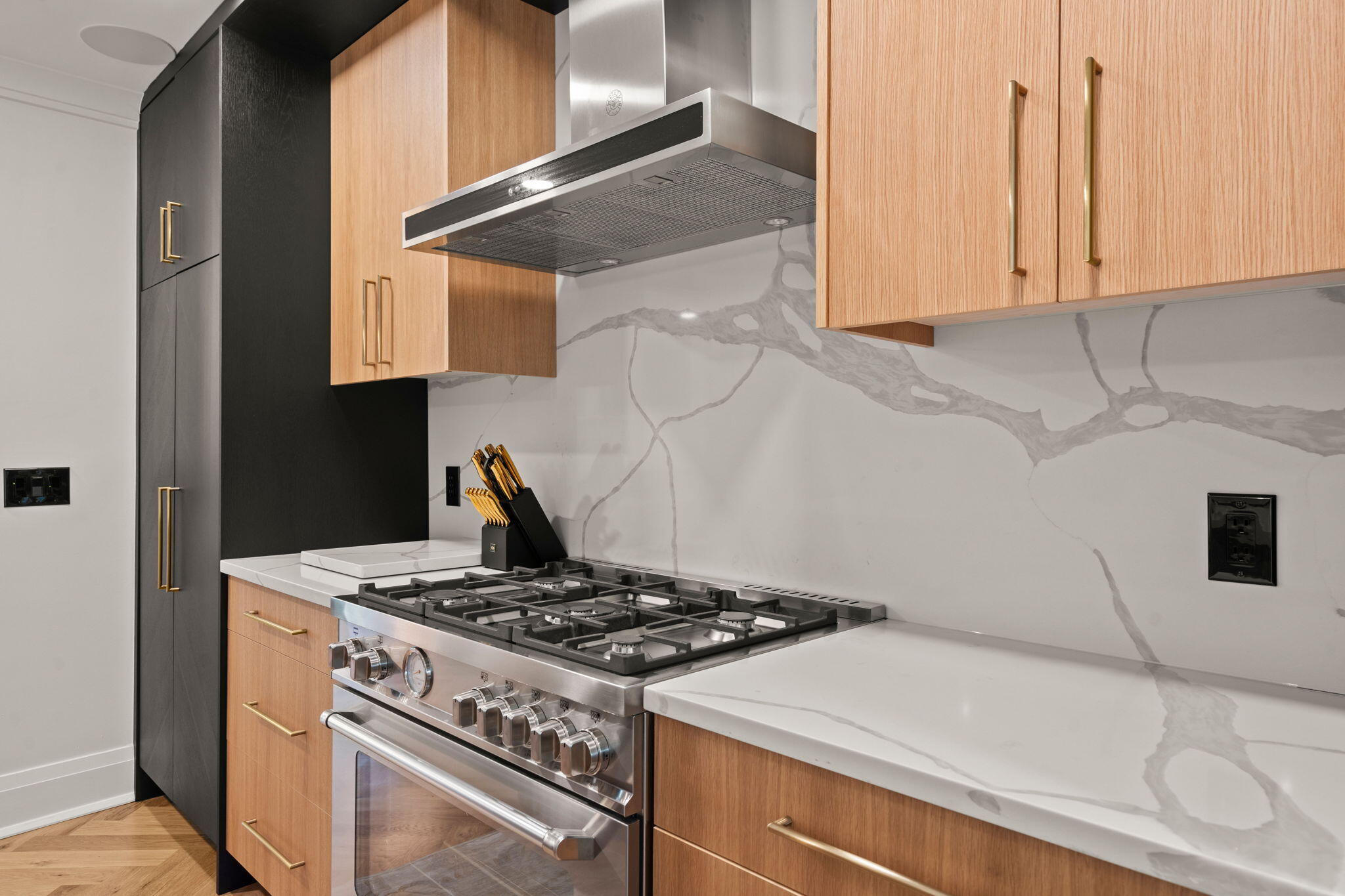 5 Bennett 5 1/2 Street