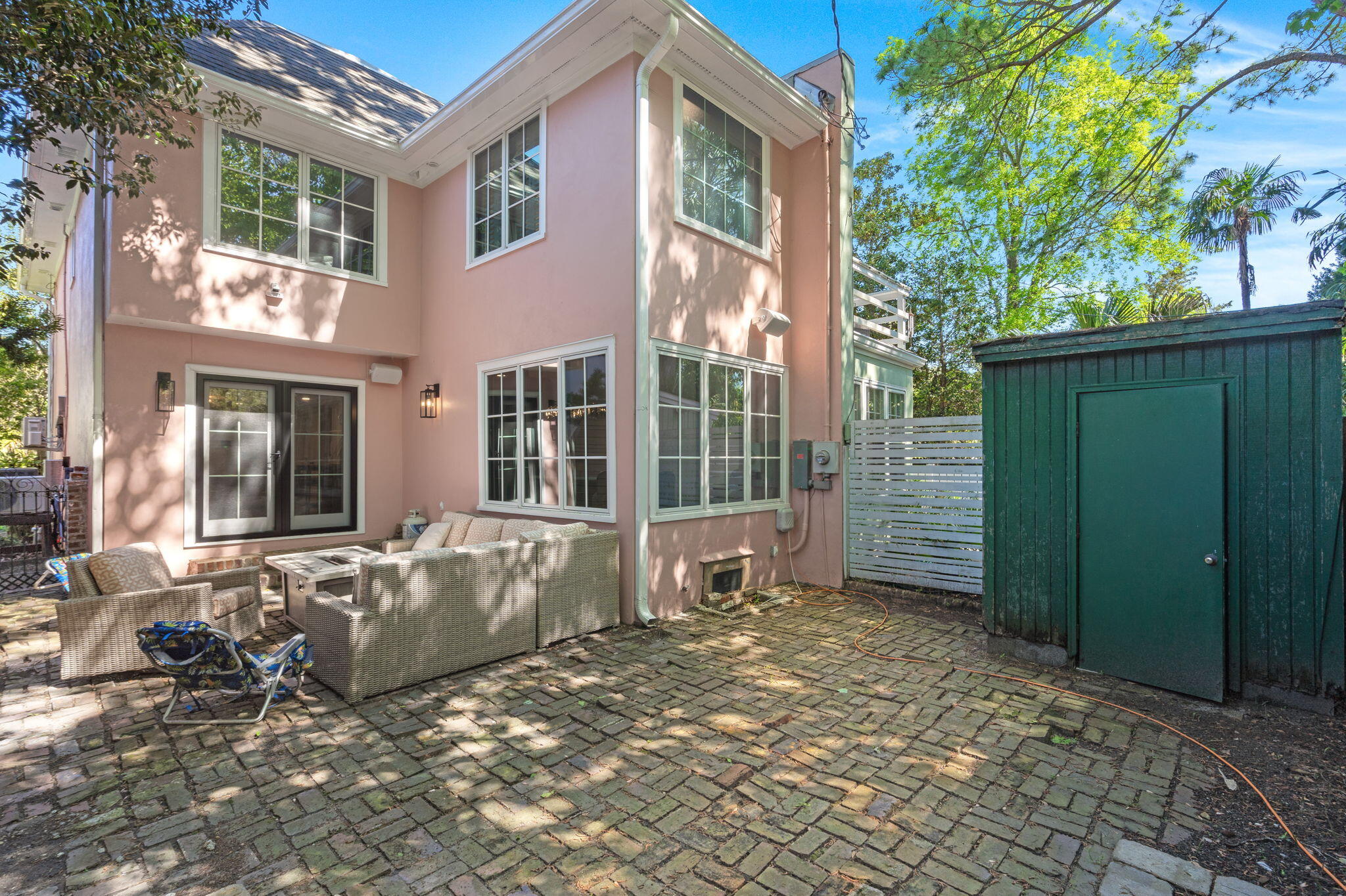 5 Bennett 5 1/2 Street