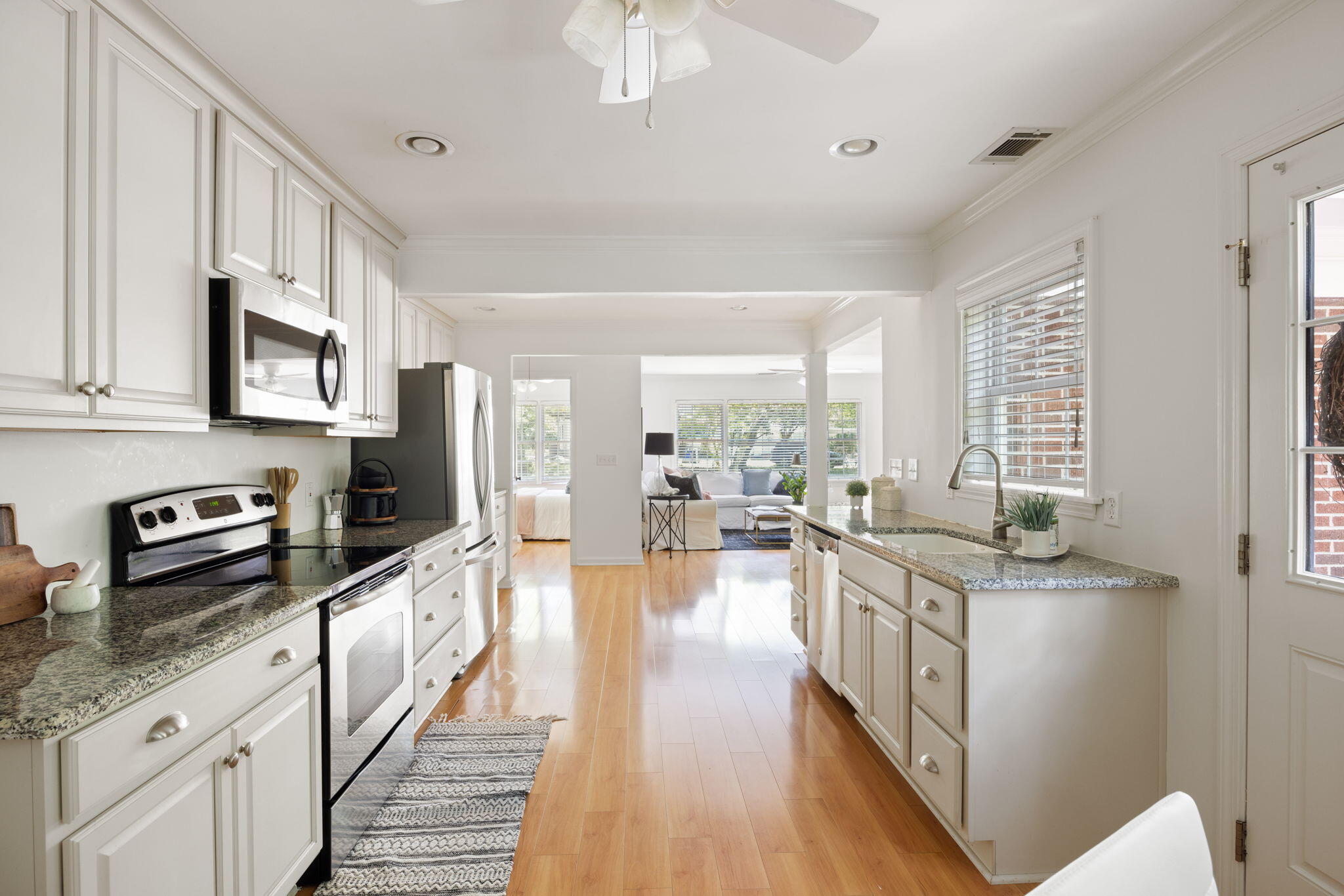 303 Wappoo Road