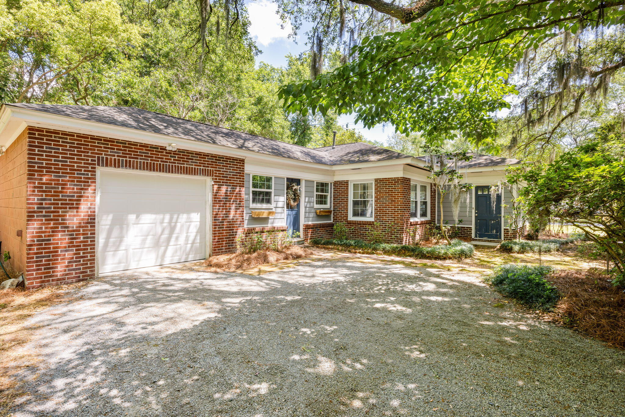 303 Wappoo Road