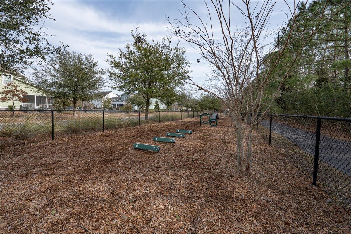 212 Ashworth Drive