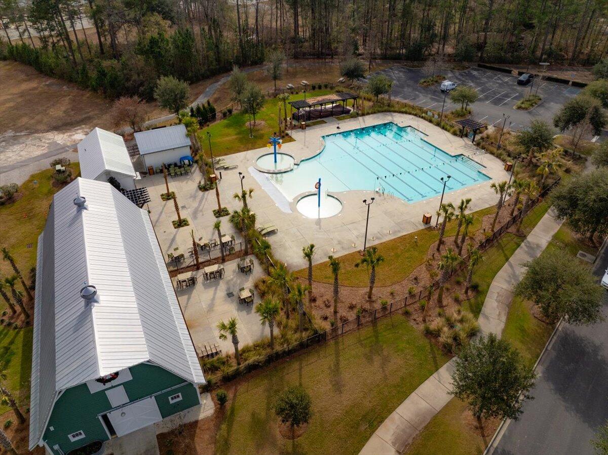 212 Ashworth Drive