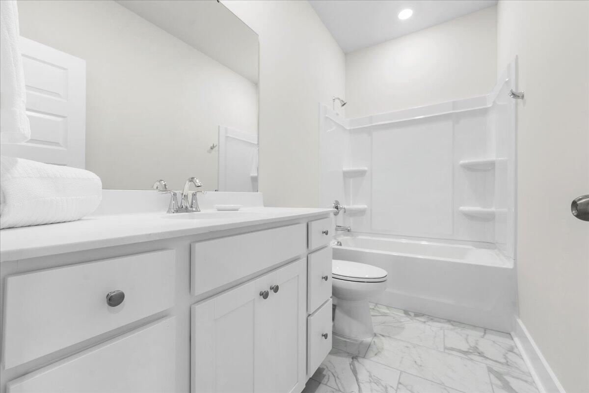 212 Ashworth Drive