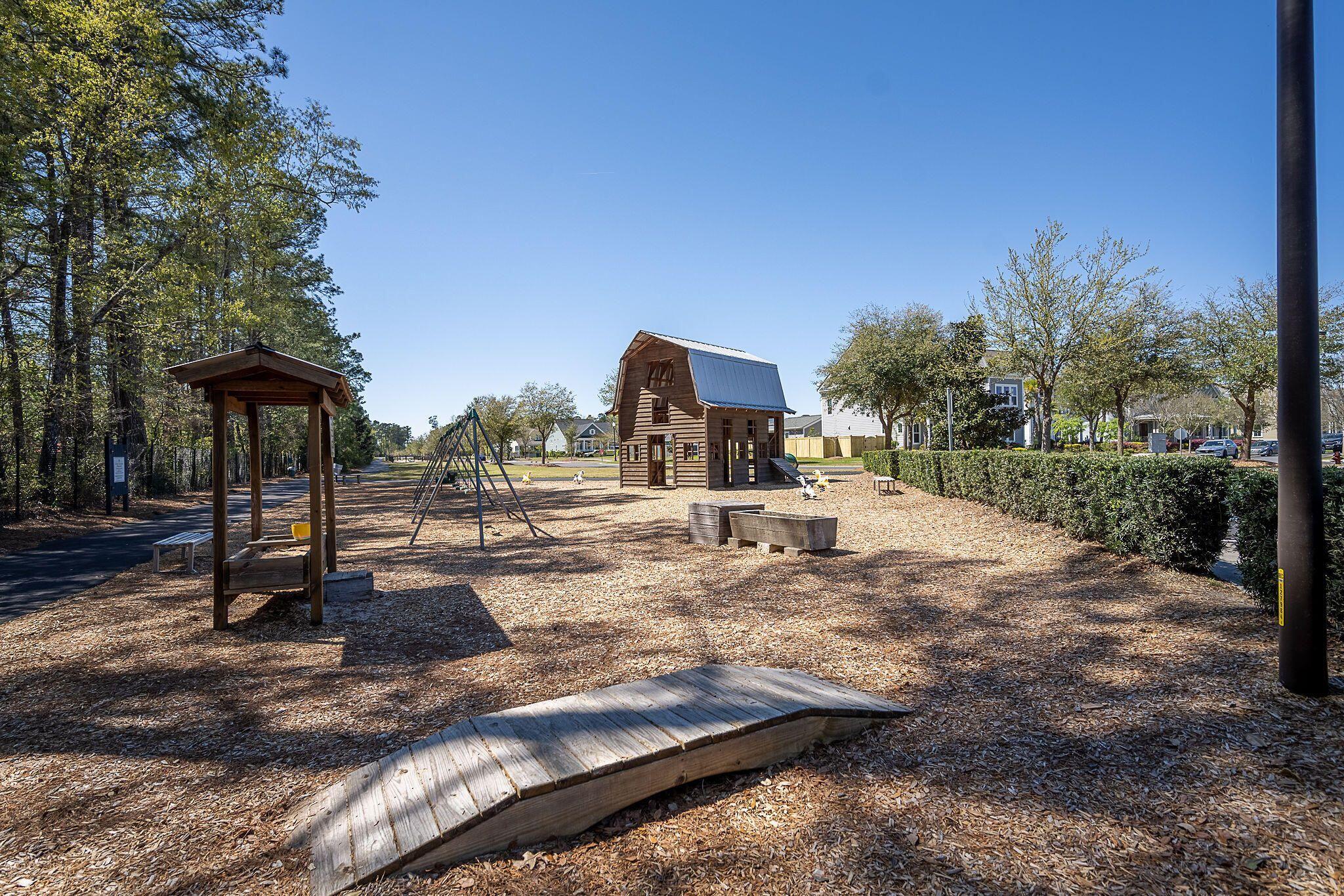 212 Ashworth Drive