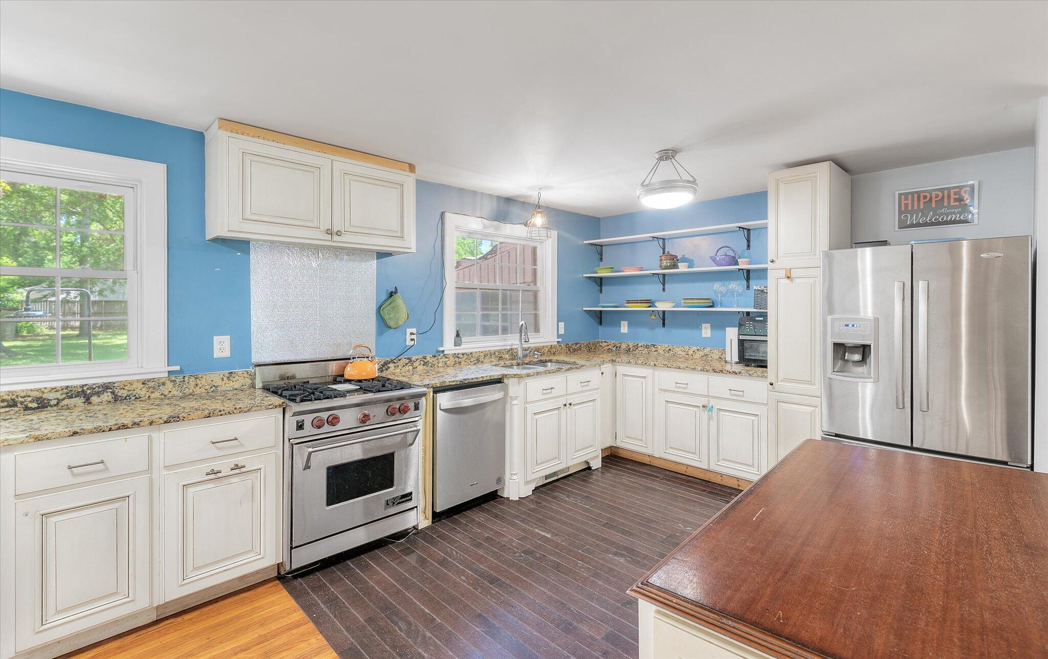1166 Pleasant Pines Street