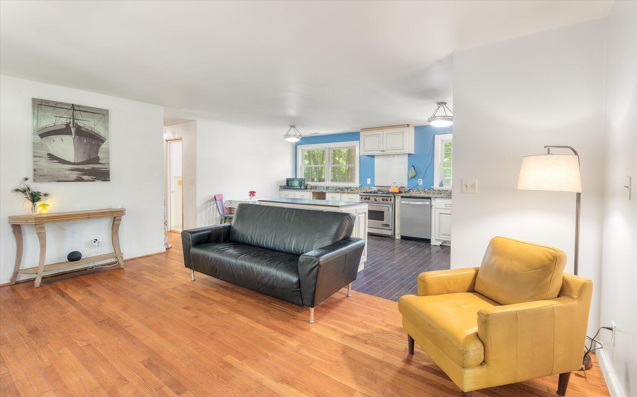 1166 Pleasant Pines Street