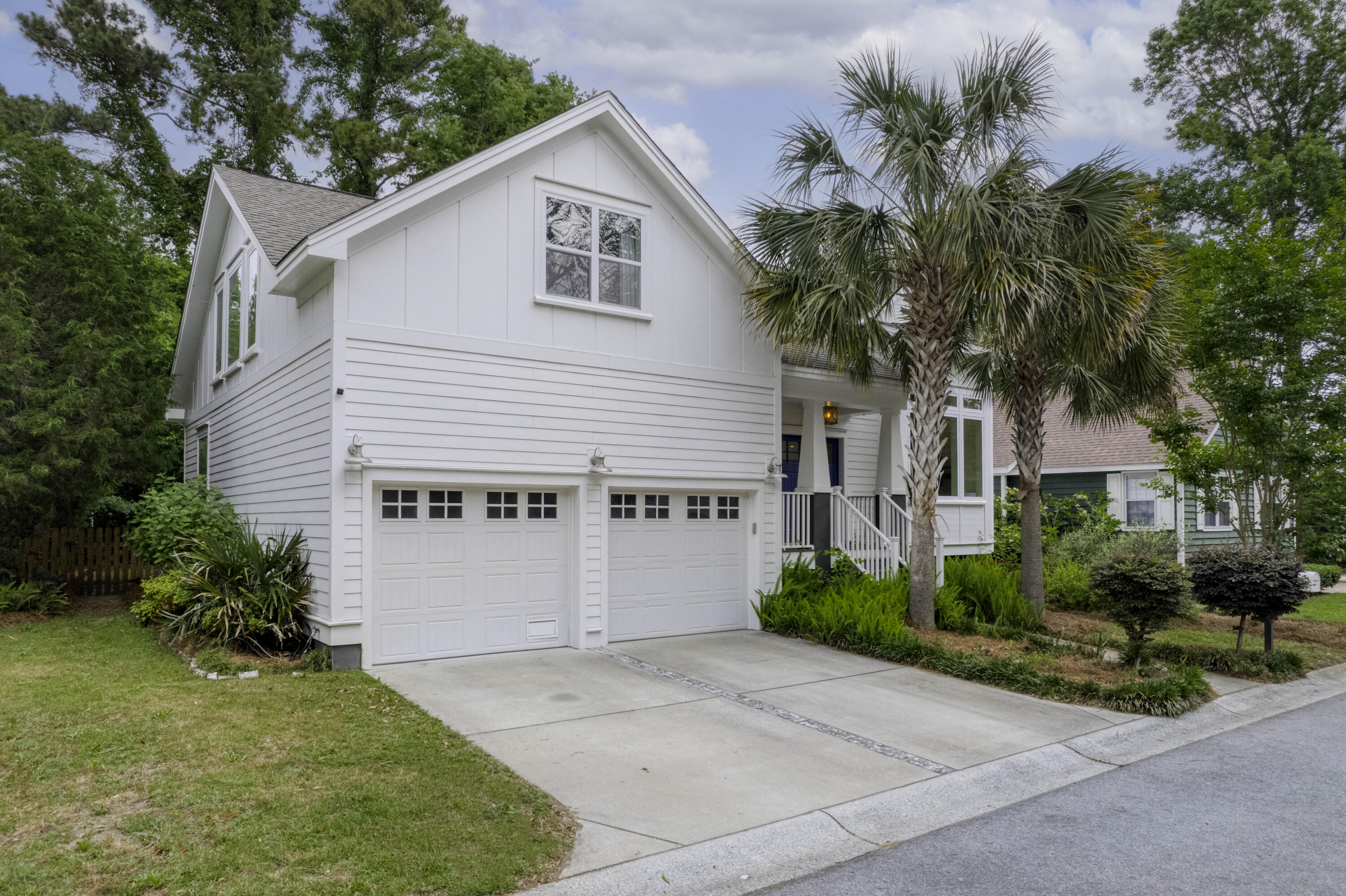 1506 Village Square