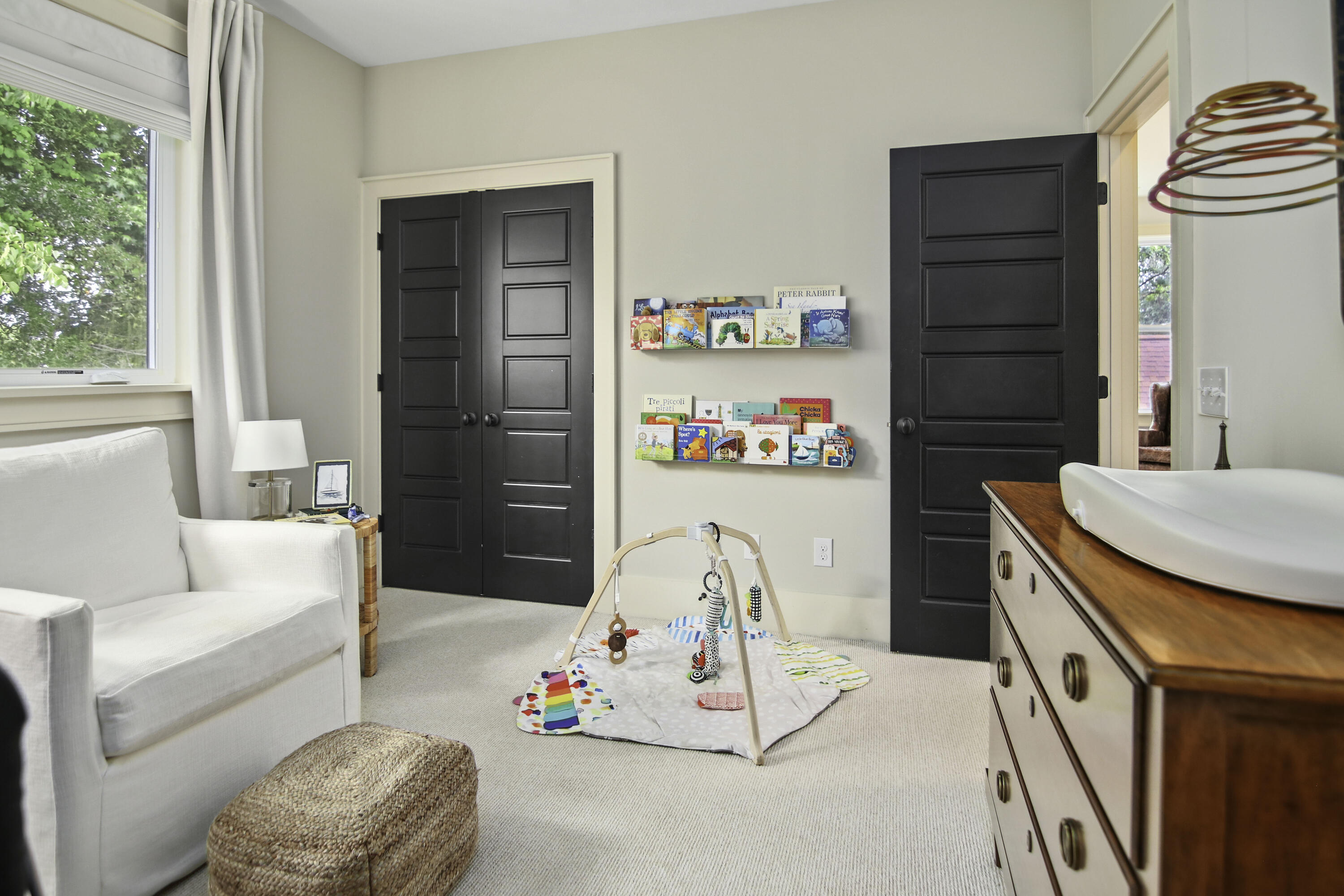 1506 Village Square