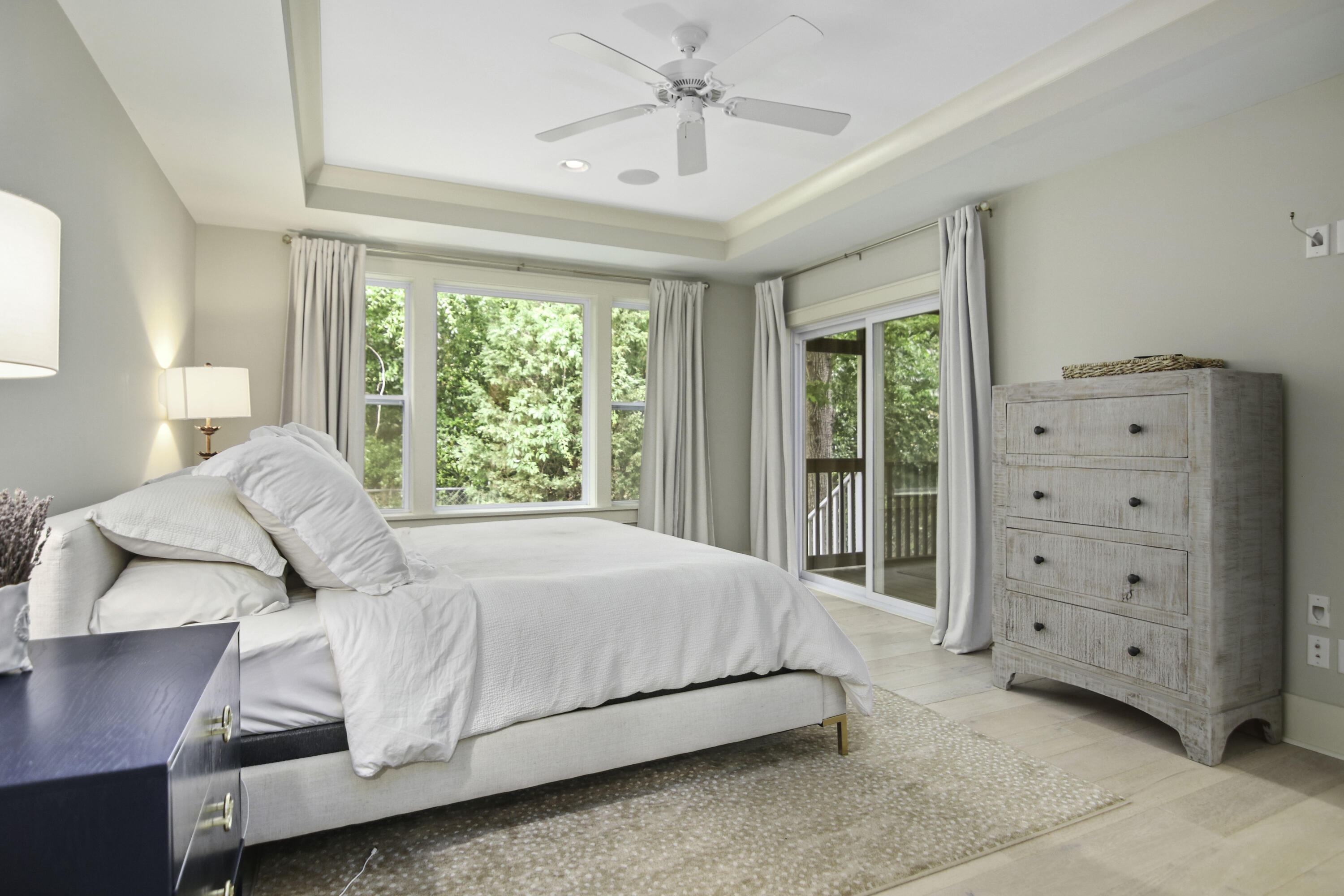 1506 Village Square