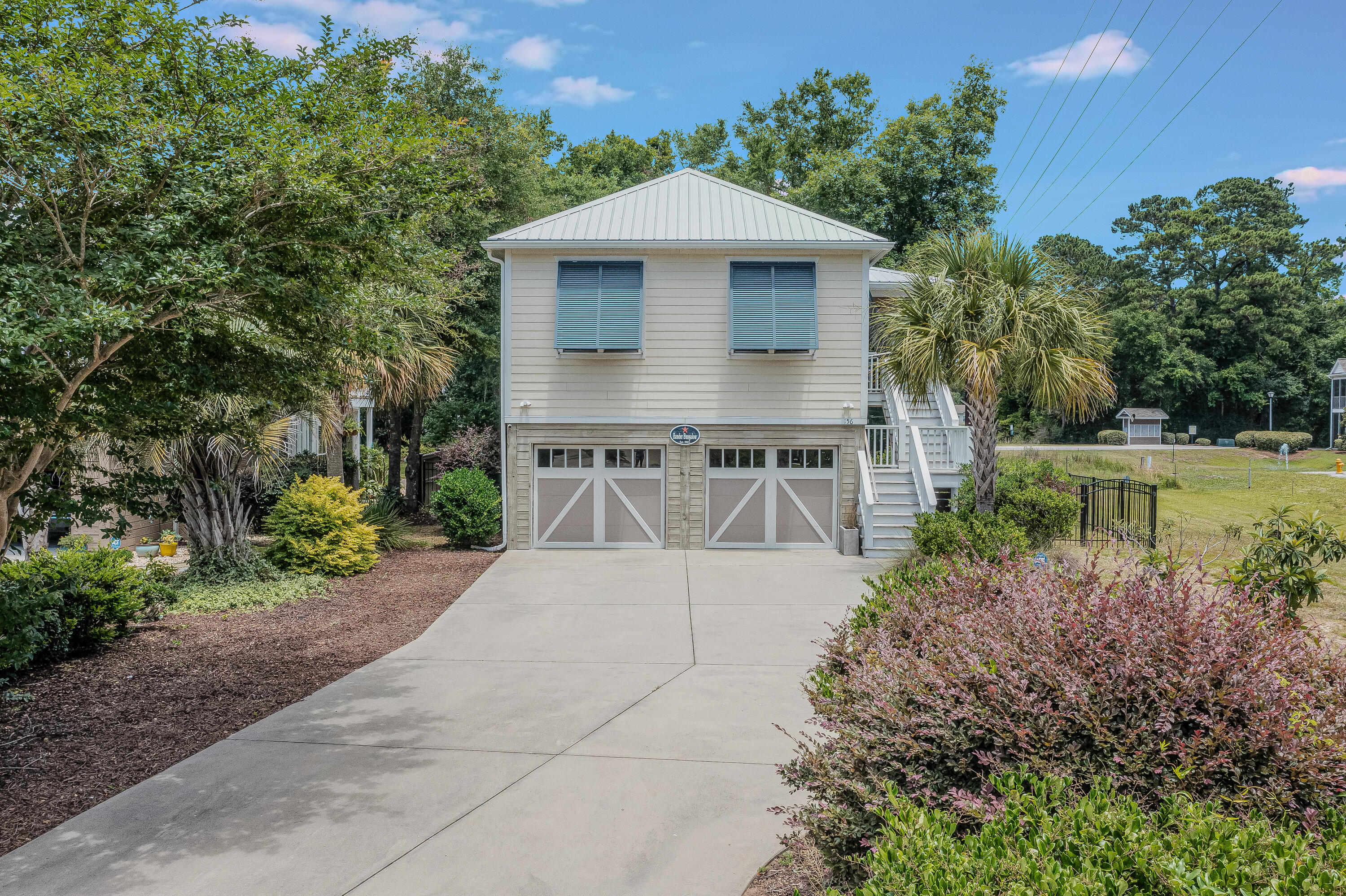 156 Harbourreef Drive