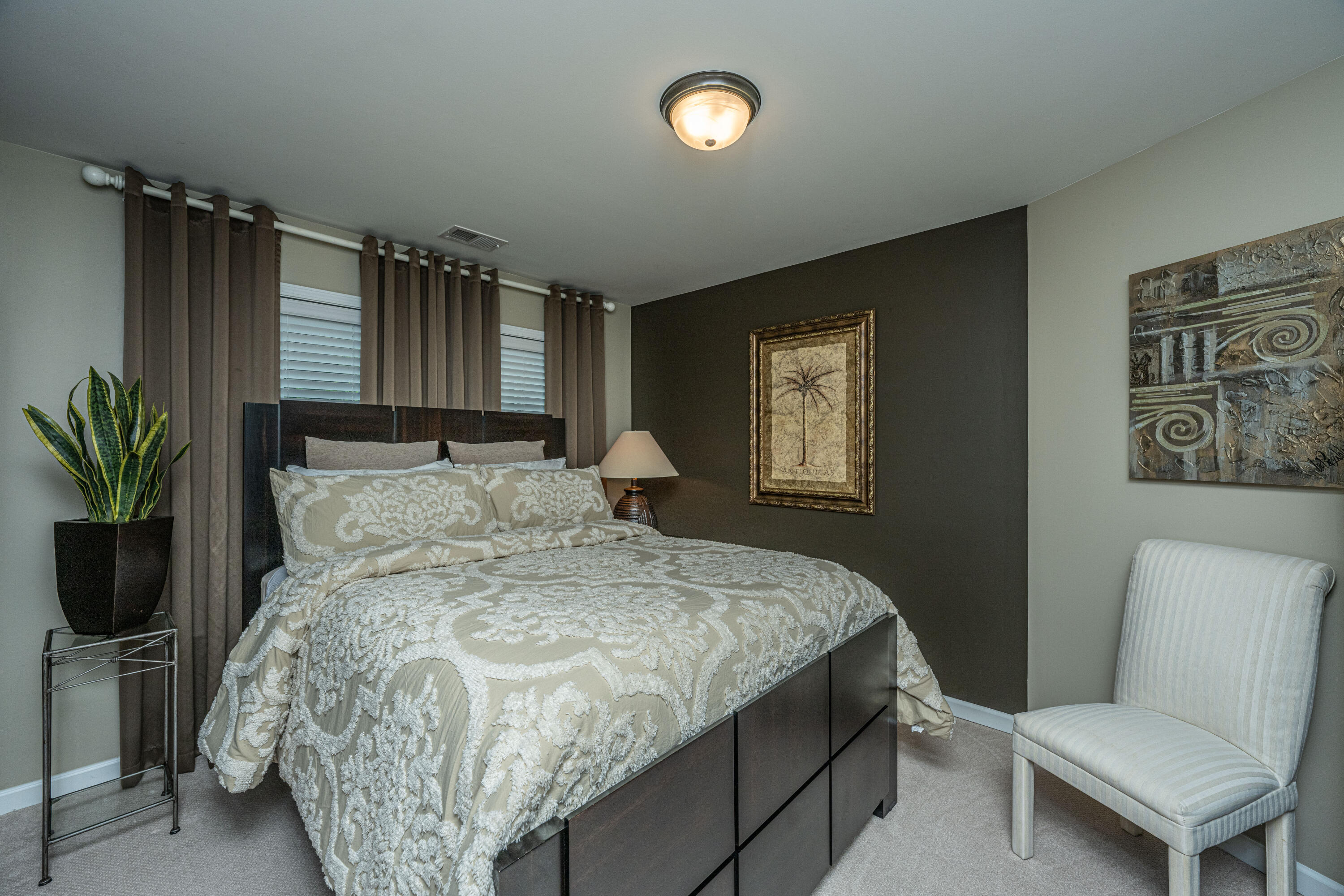 2945 Swamp Sparrow Circle