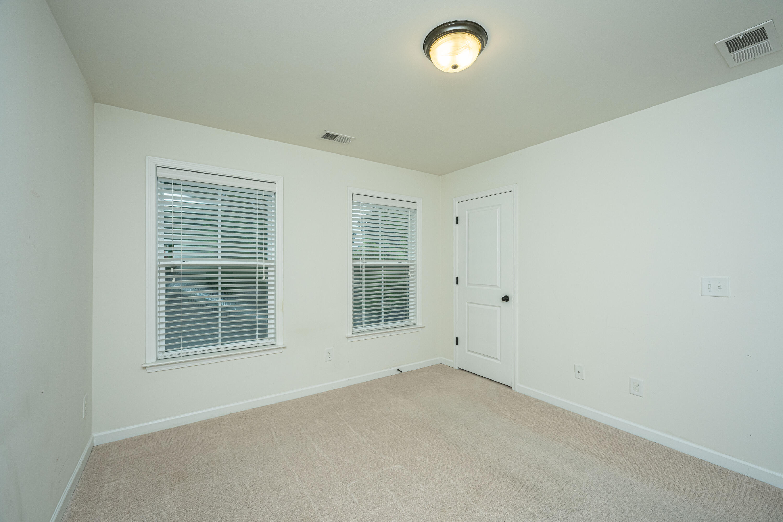 2945 Swamp Sparrow Circle