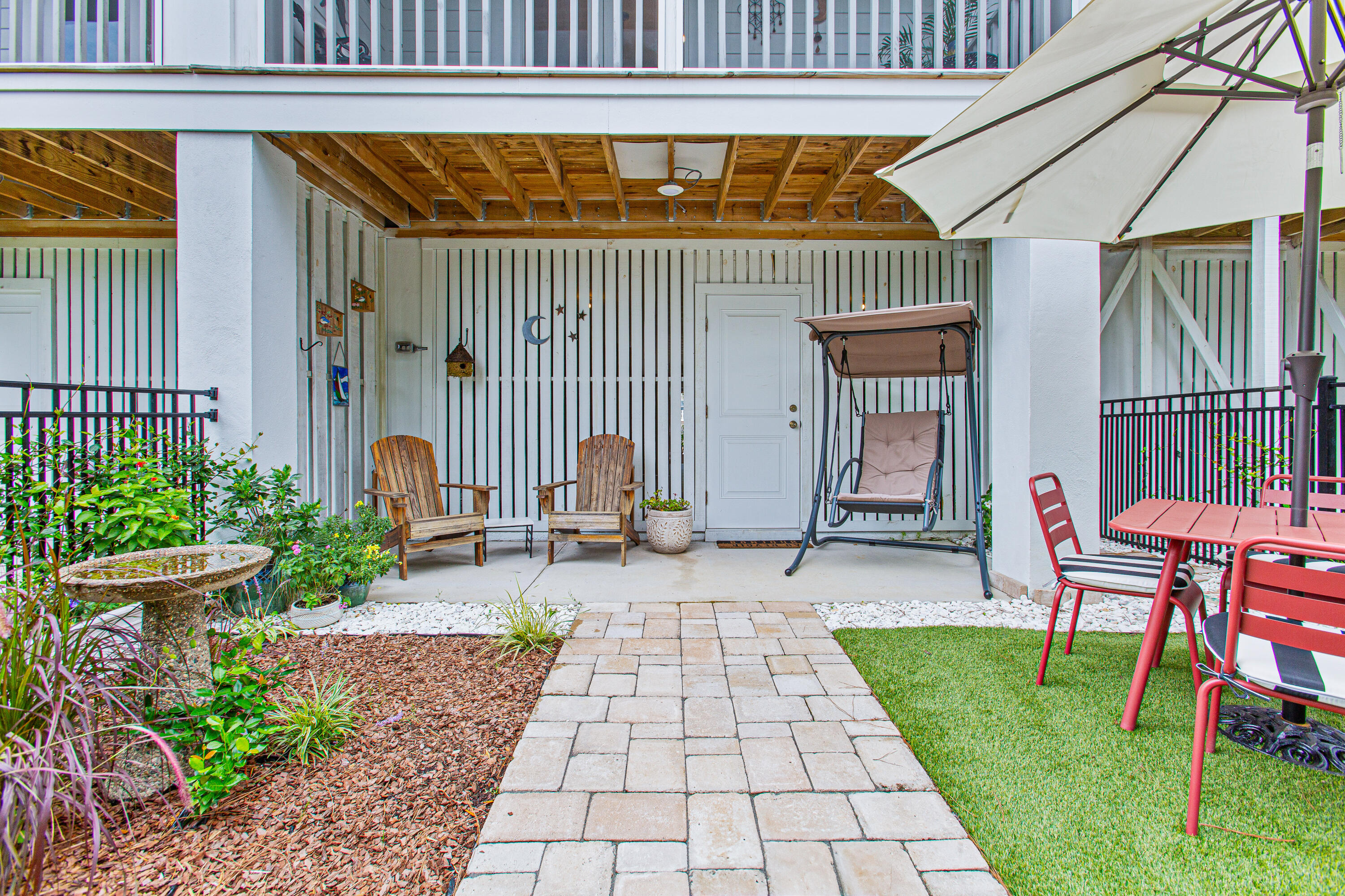 804 Kings Oak Court # 5