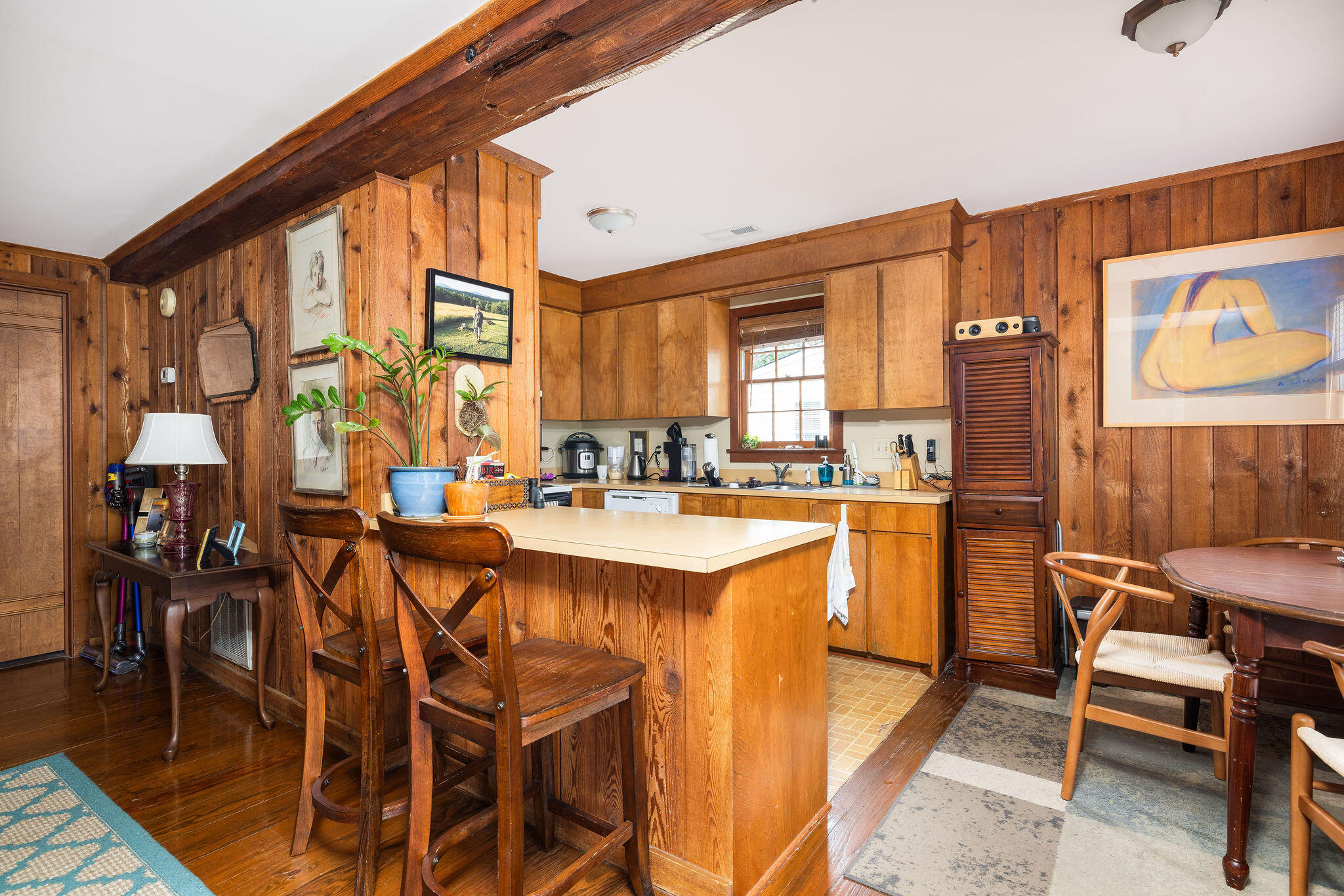 1480 Village Square