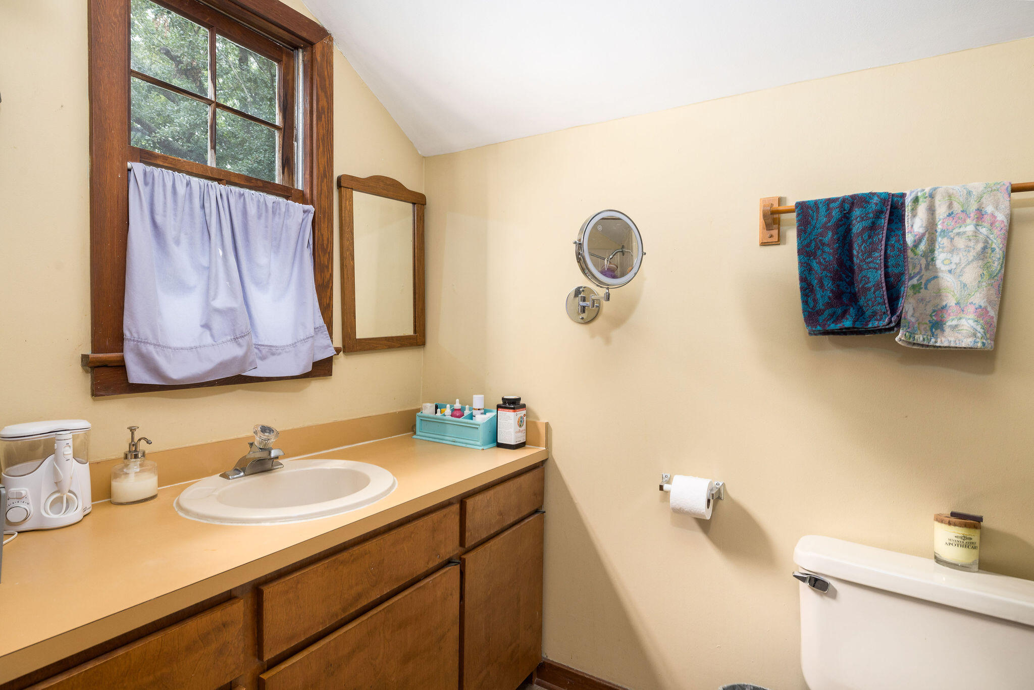 1480 Village Square