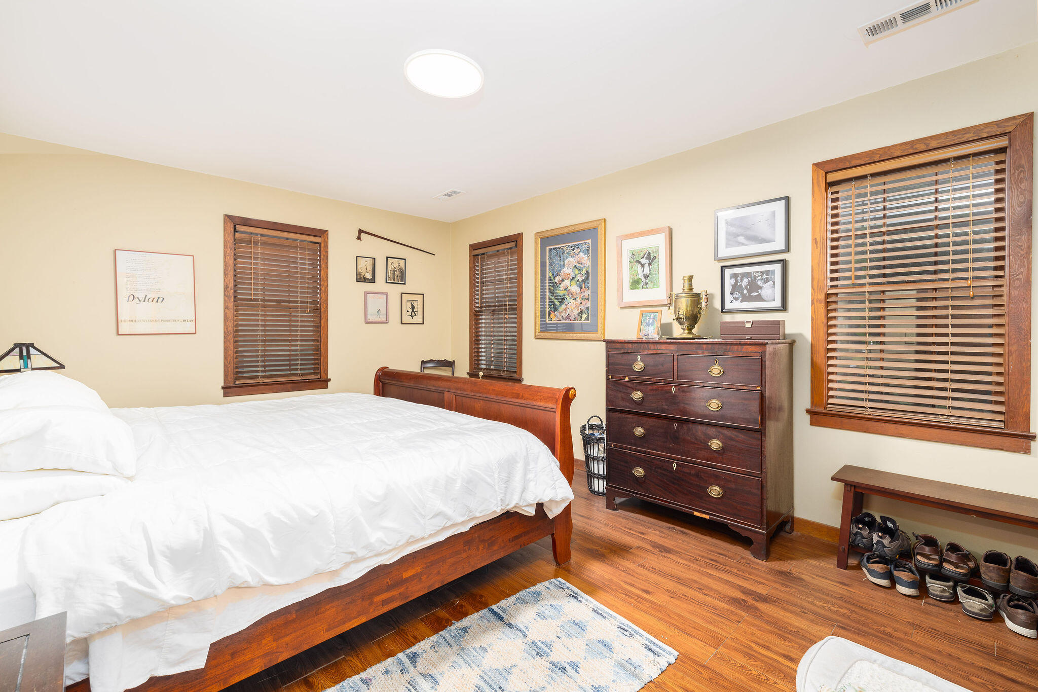 1480 Village Square