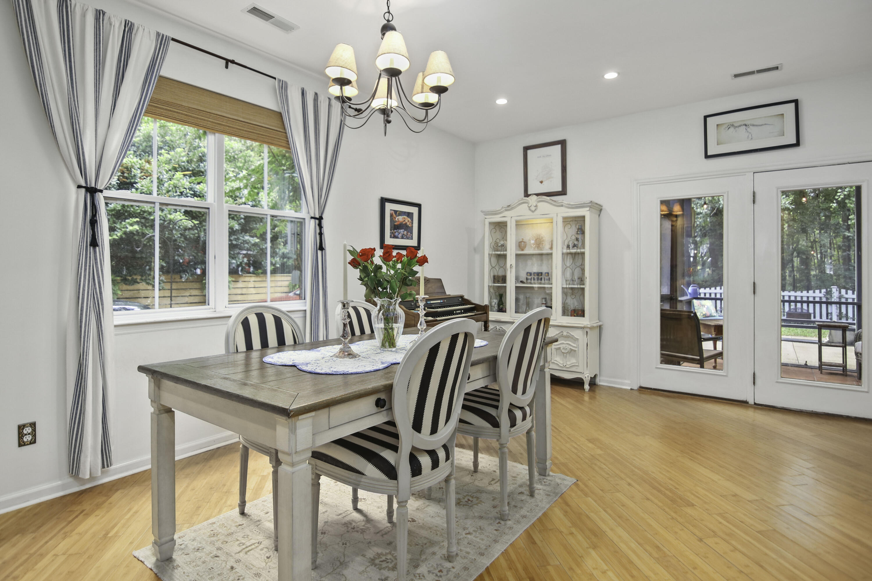 2987 Split Hickory Court