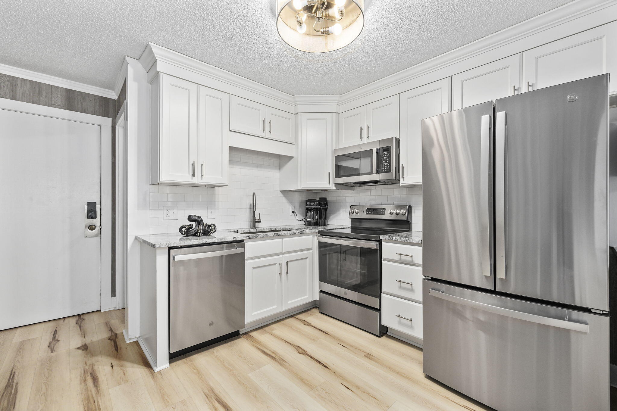 5601 N Ocean Boulevard # E103