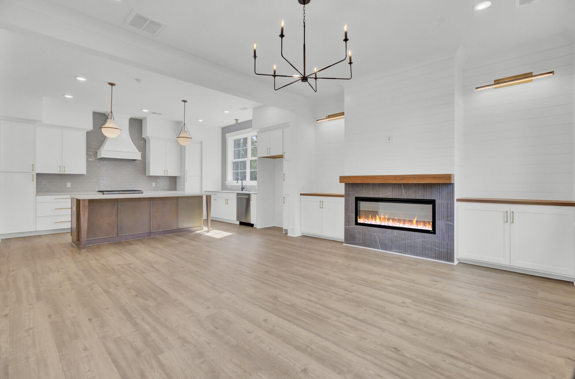 2201 Caisson Court