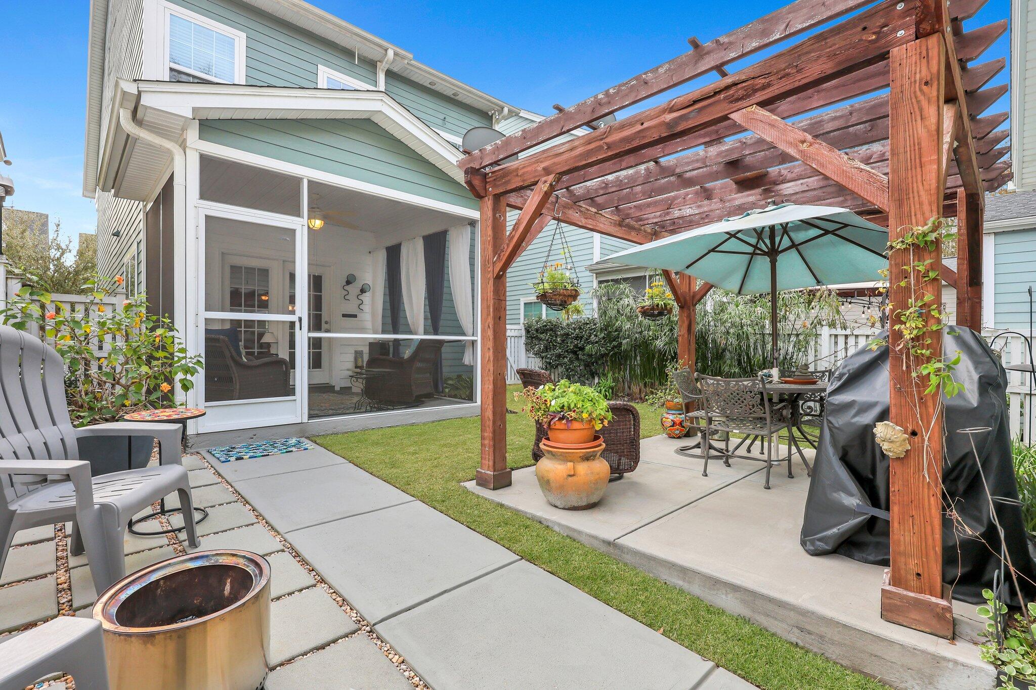 426 Forsythia Avenue