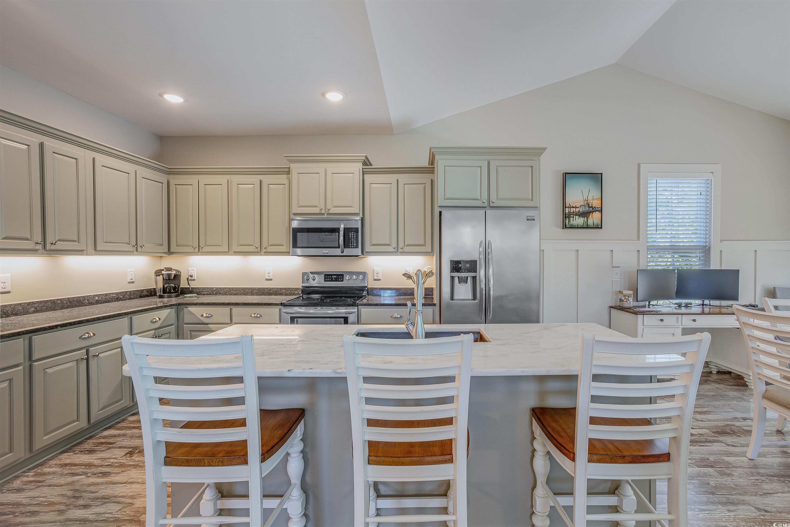 156 Harbourreef Dr.